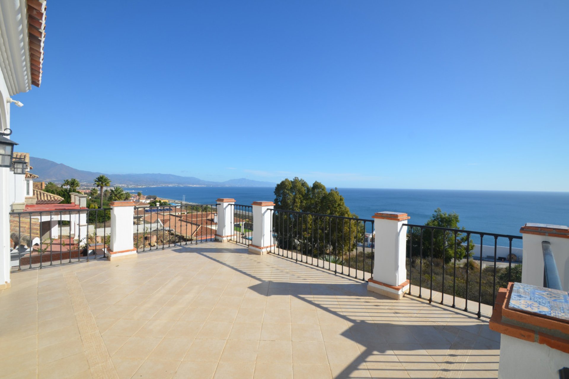 Resale - House - Detached Villa - Manilva - La Duquesa