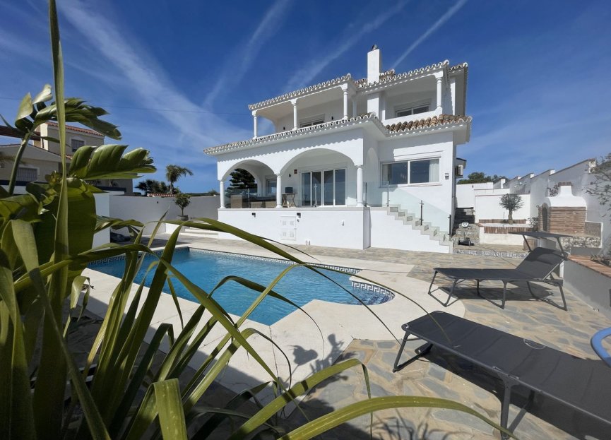 Resale - House - Detached Villa - Manilva - La Duquesa