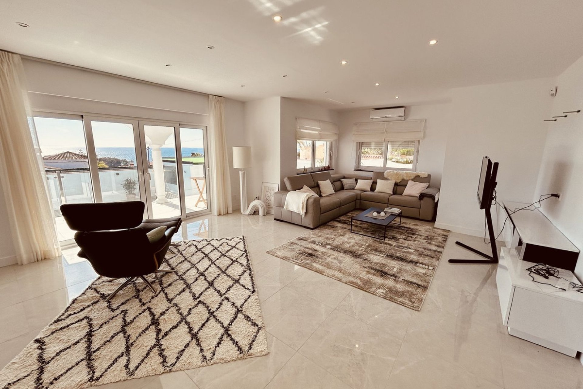 Resale - House - Detached Villa - Manilva - La Duquesa