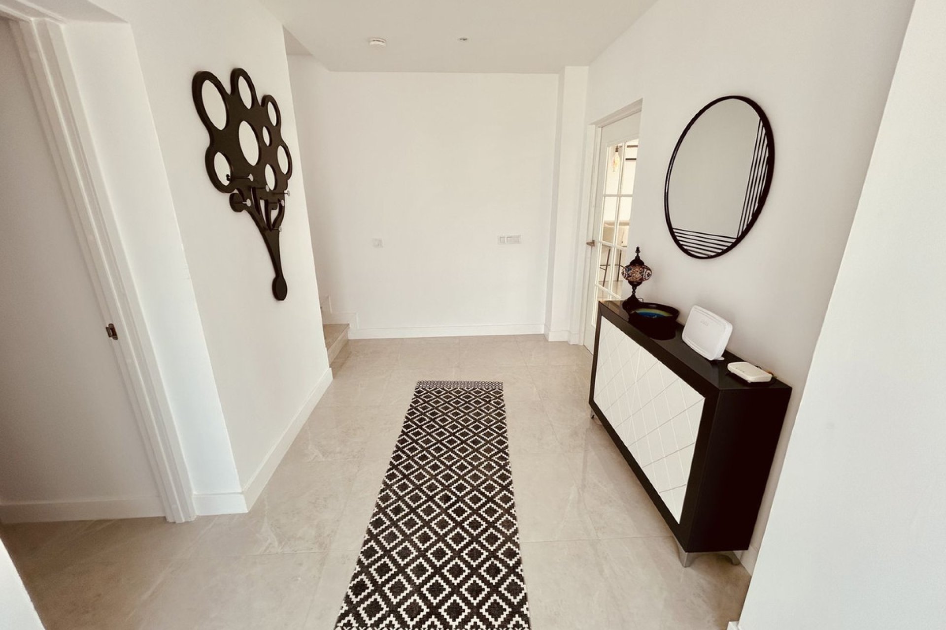 Resale - House - Detached Villa - Manilva - La Duquesa