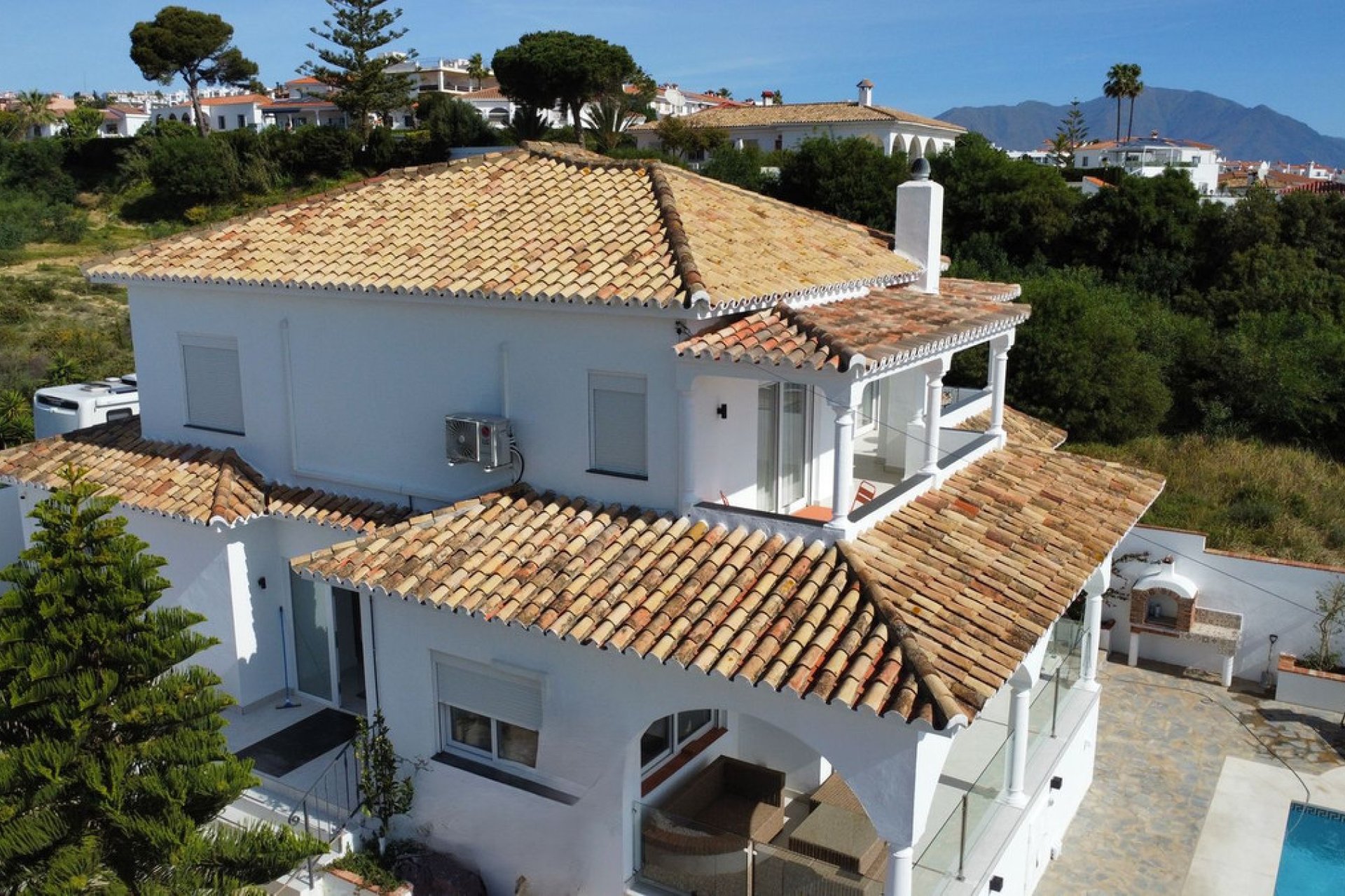 Resale - House - Detached Villa - Manilva - La Duquesa