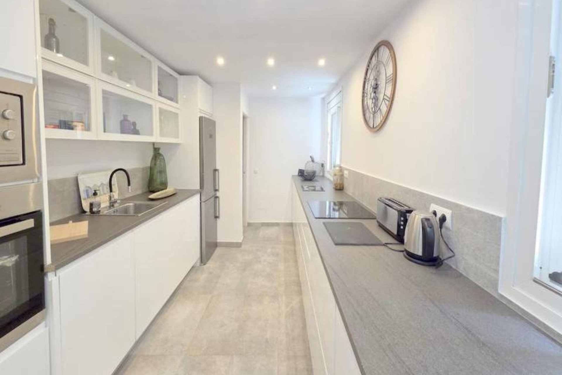 Resale - House - Detached Villa - Manilva - Manilva Centro