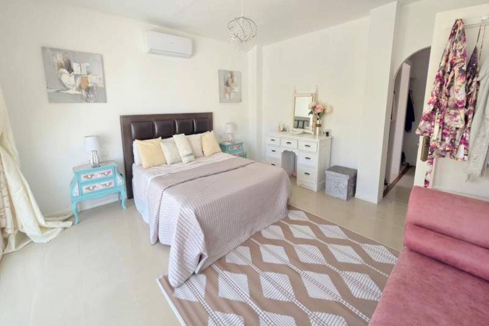 Resale - House - Detached Villa - Manilva - Manilva Centro