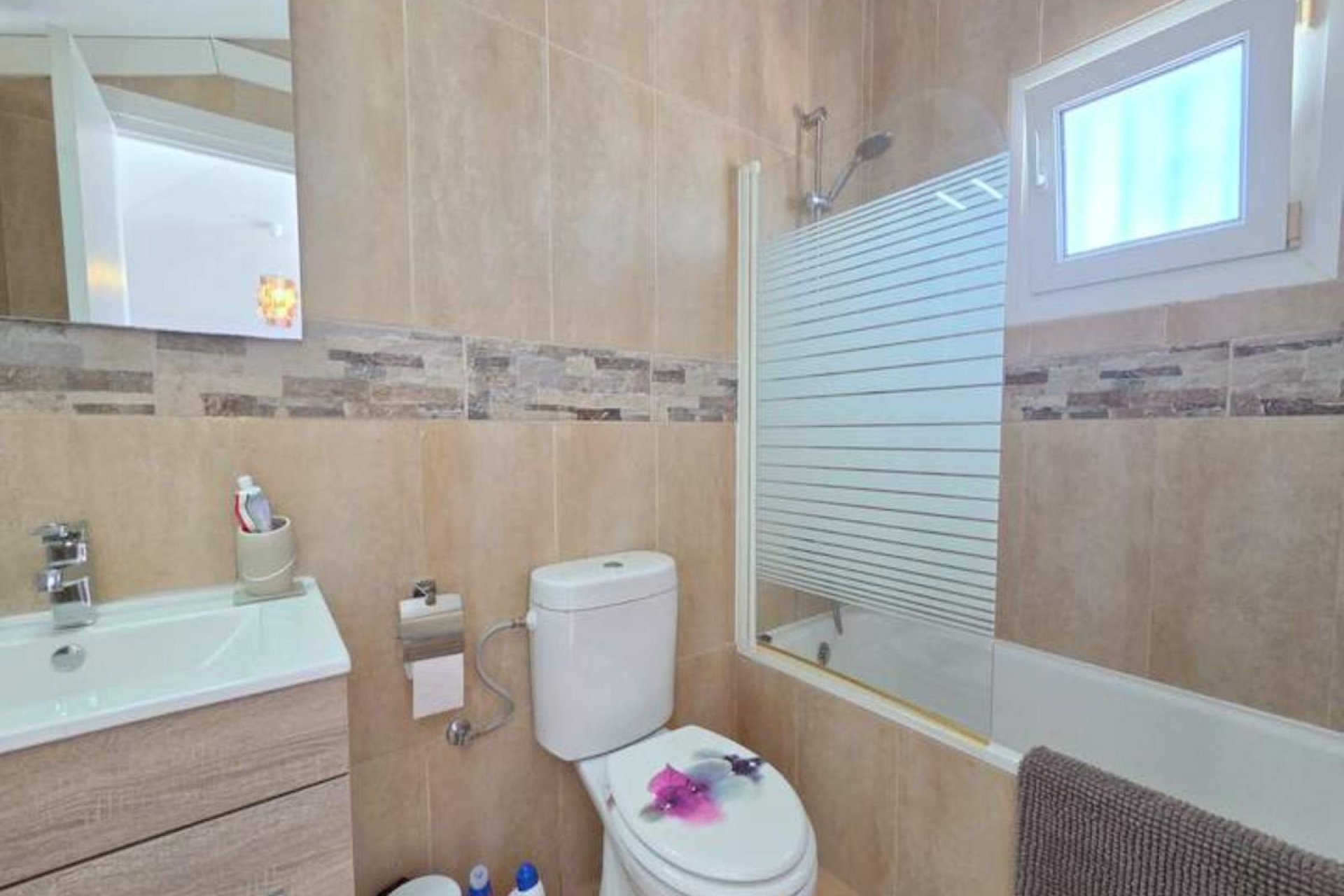 Resale - House - Detached Villa - Manilva - Manilva Centro