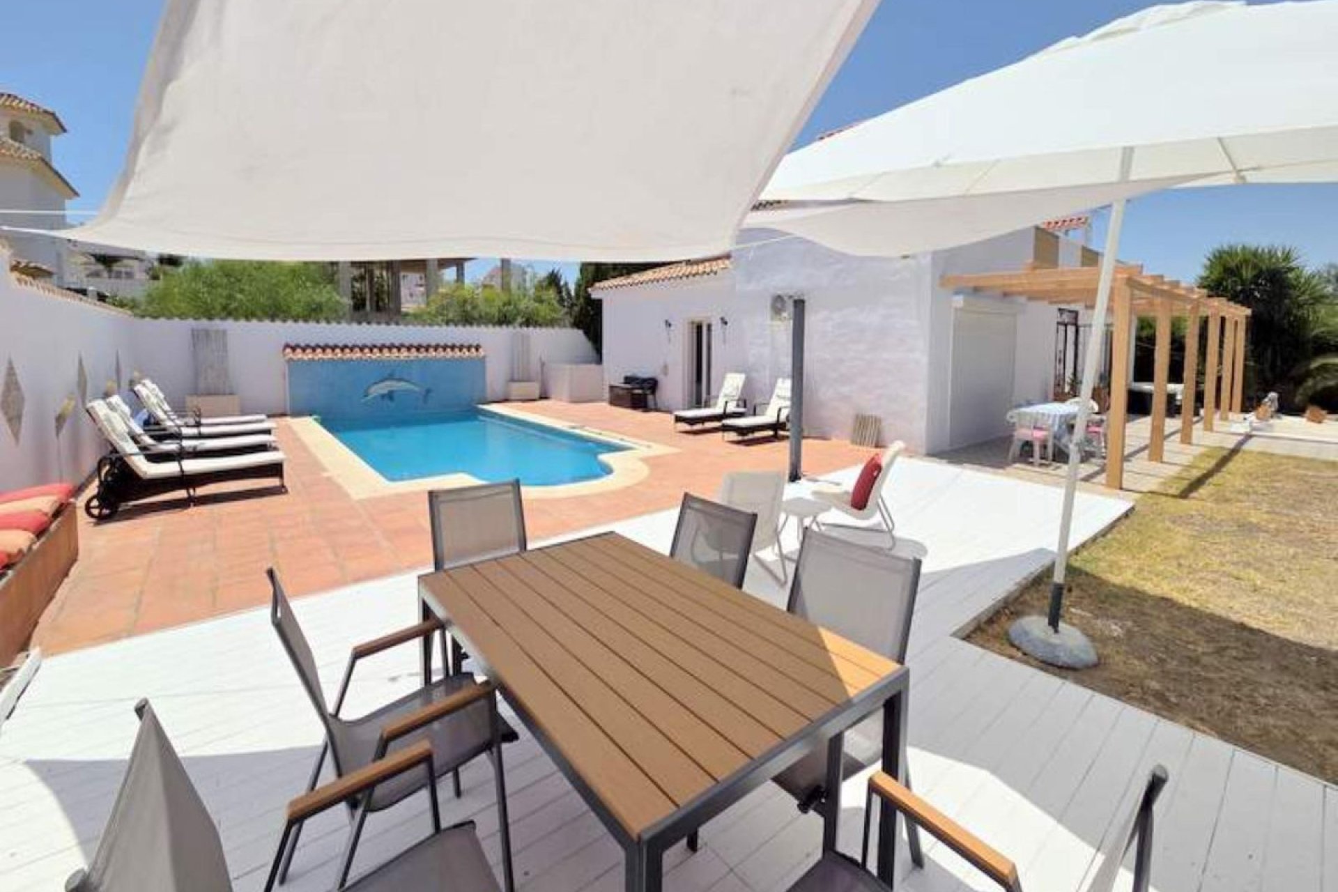 Resale - House - Detached Villa - Manilva - Manilva Centro