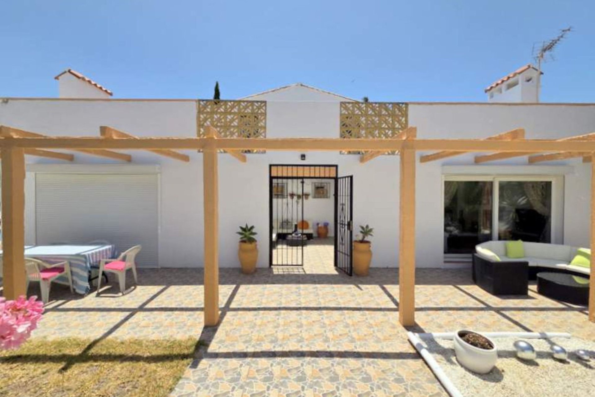 Resale - House - Detached Villa - Manilva - Manilva Centro