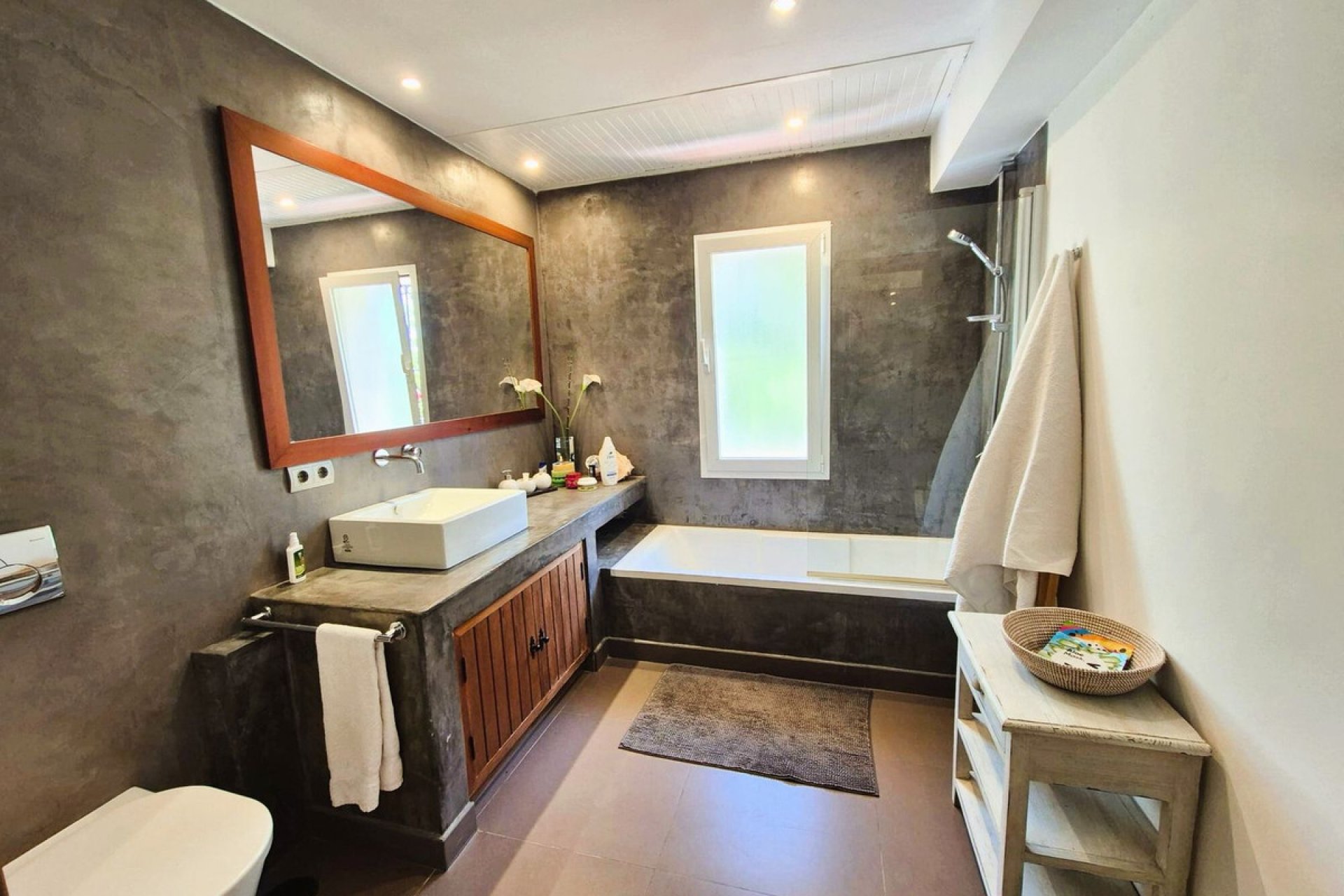 Resale - House - Detached Villa - Manilva - Manilva Centro