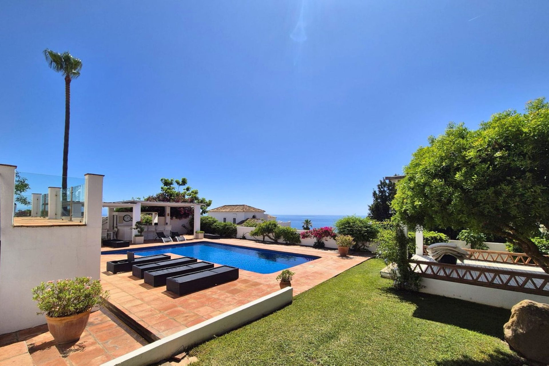 Resale - House - Detached Villa - Manilva - Manilva Centro