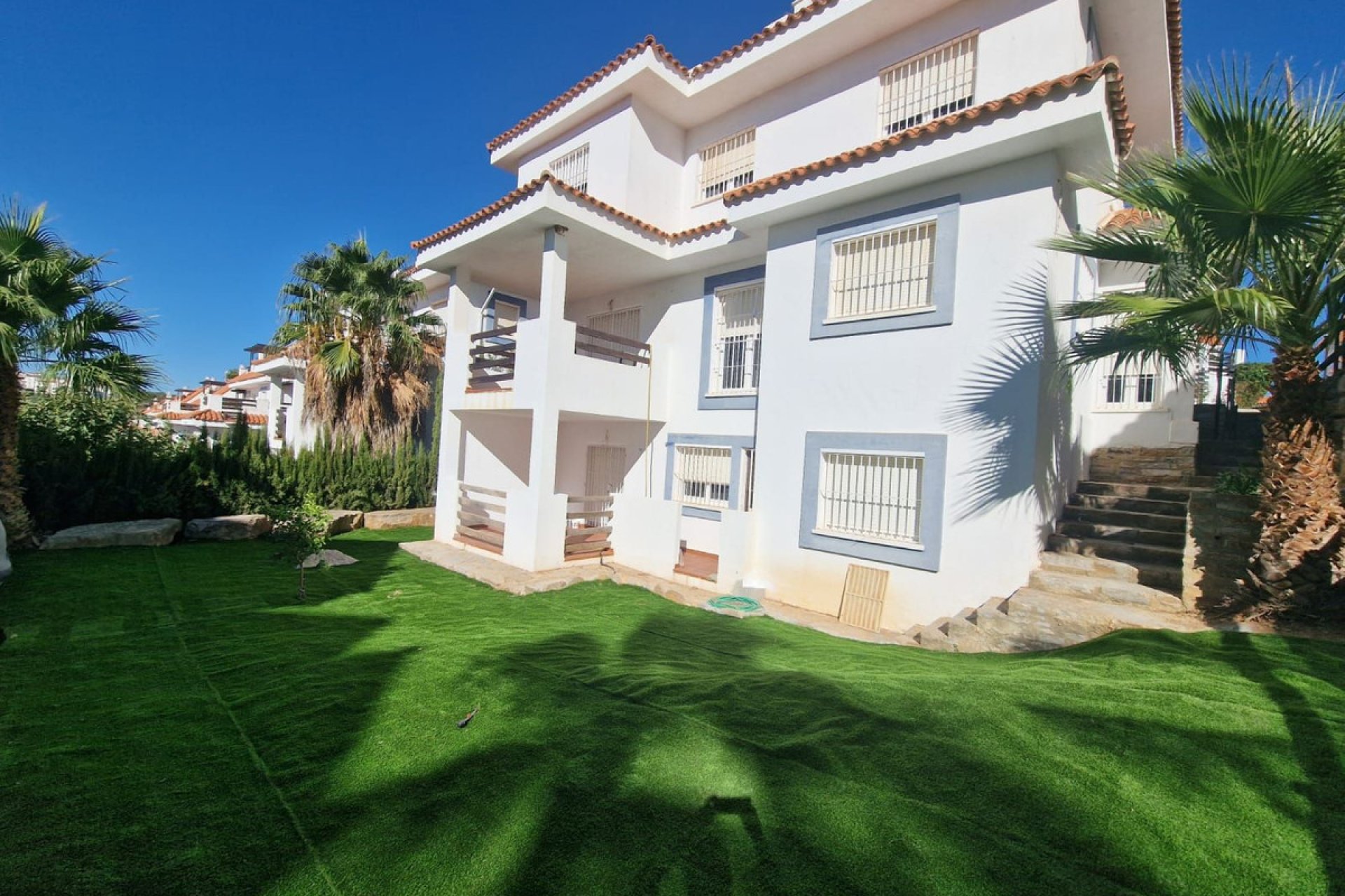 Resale - House - Detached Villa - Manilva - Manilva Centro