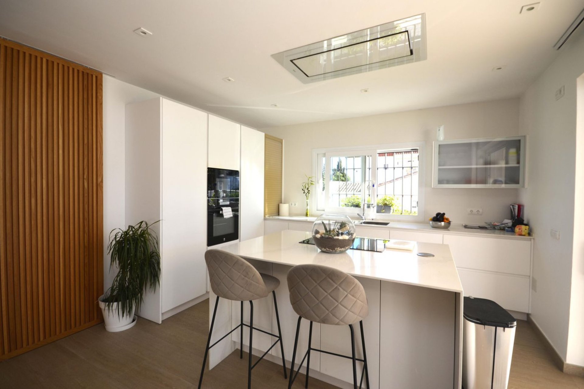 Resale - House - Detached Villa - Manilva - Manilva Centro