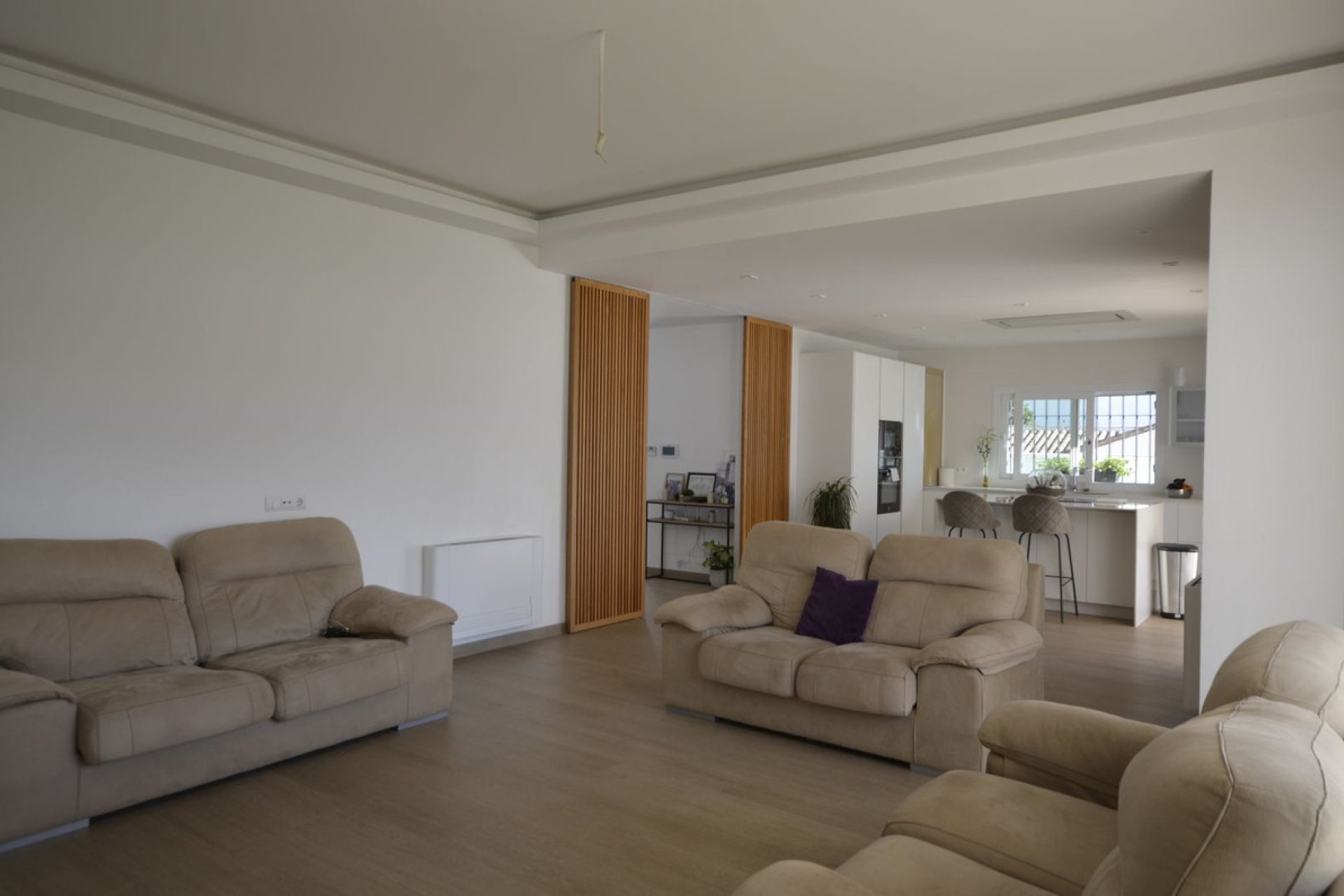 Resale - House - Detached Villa - Manilva - Manilva Centro