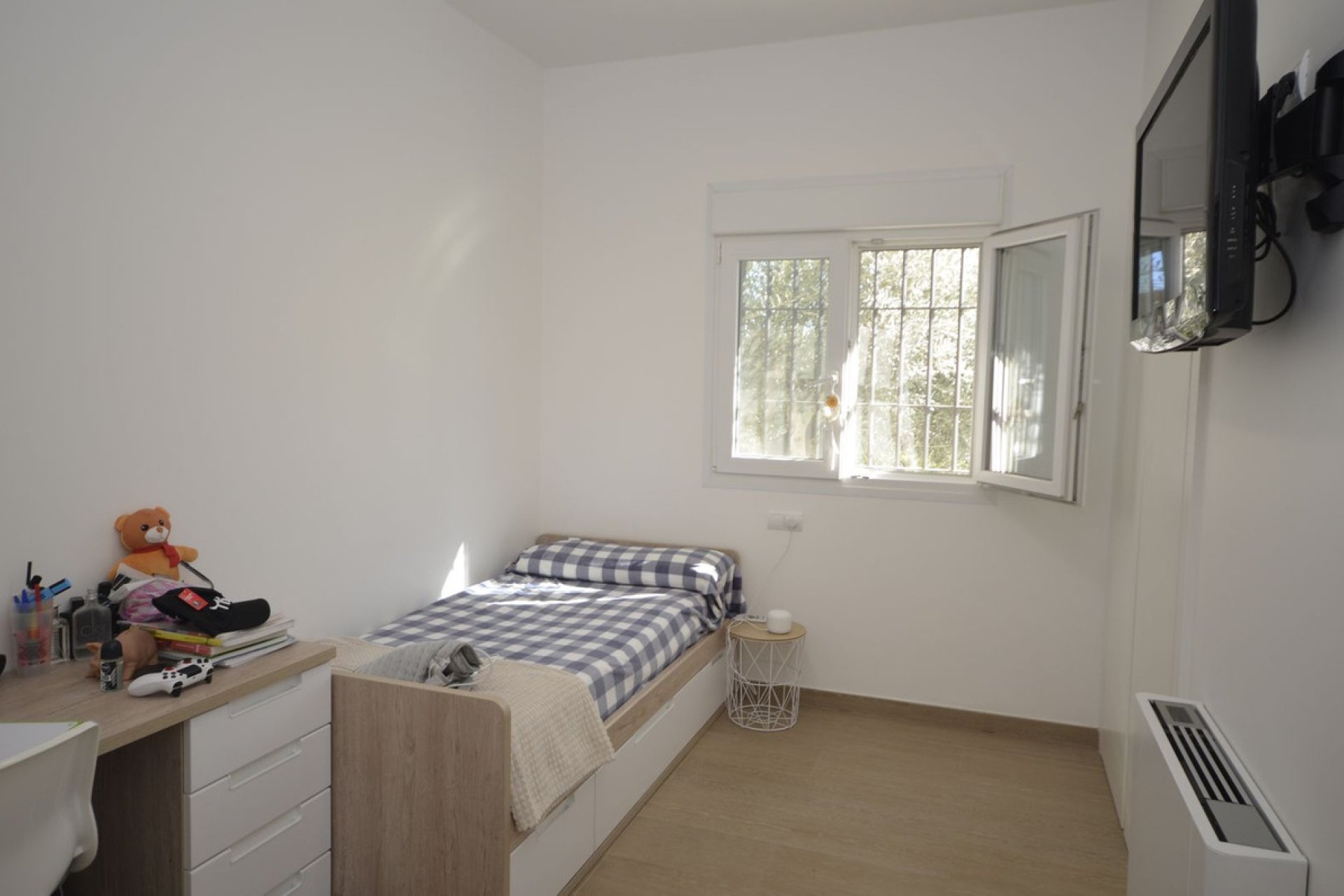 Resale - House - Detached Villa - Manilva - Manilva Centro