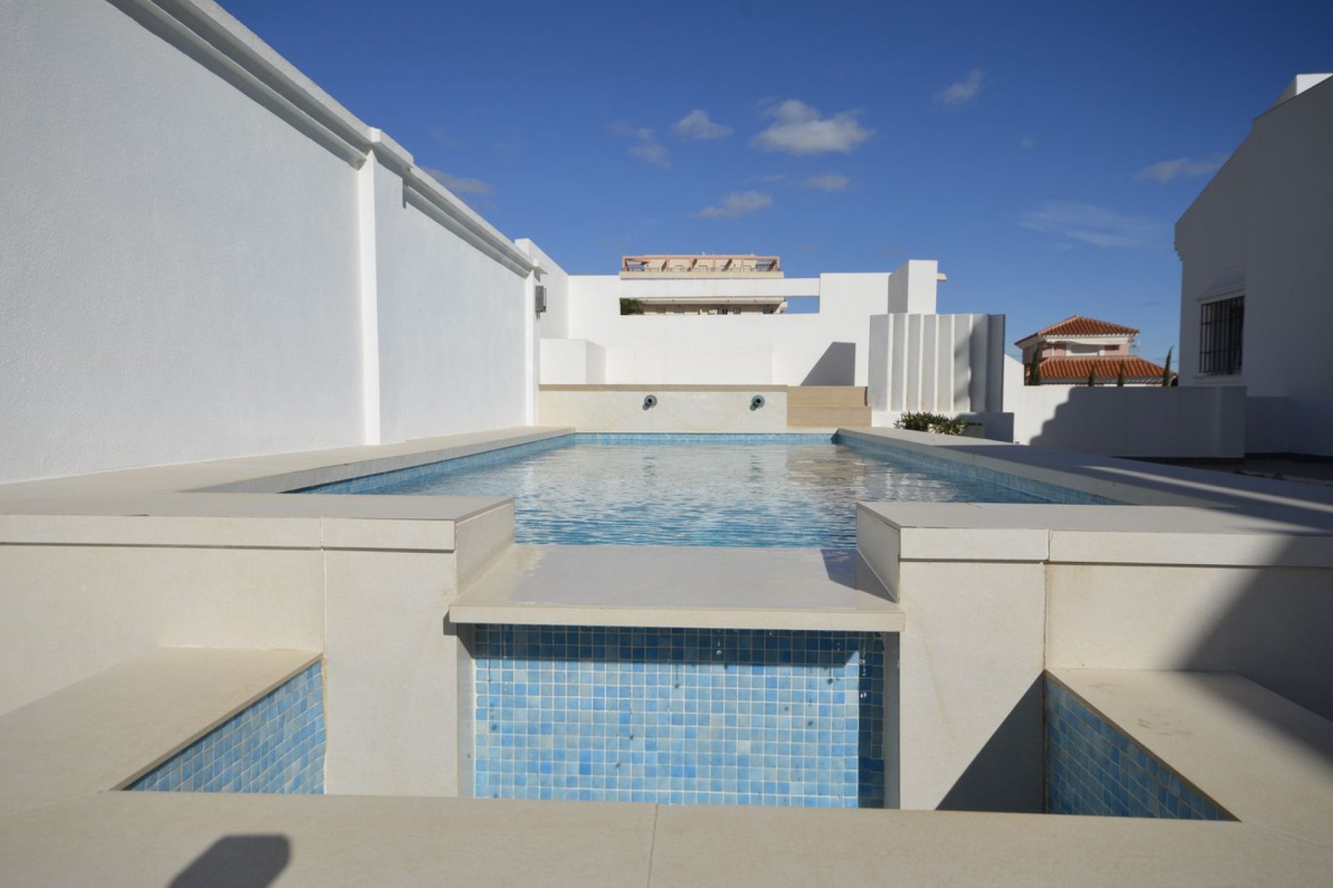 Resale - House - Detached Villa - Manilva - Manilva Centro