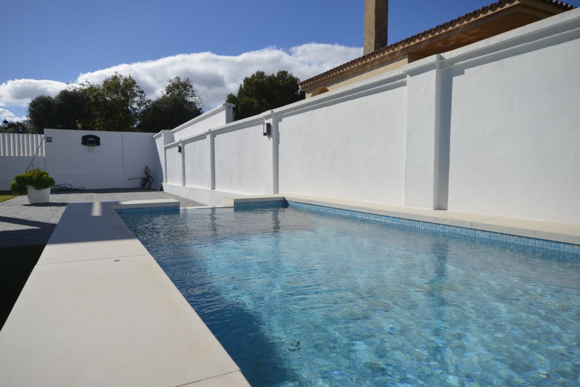 Resale - House - Detached Villa - Manilva - Manilva Centro