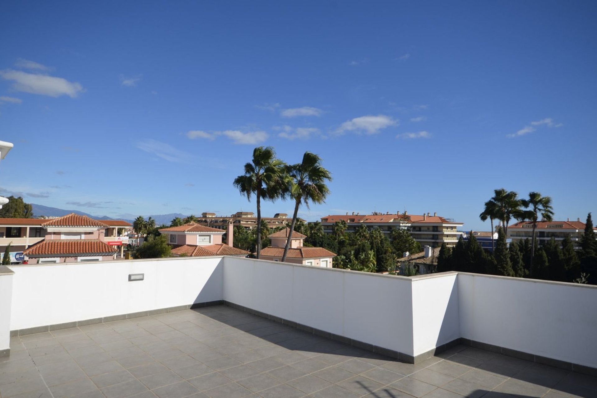 Resale - House - Detached Villa - Manilva - Manilva Centro