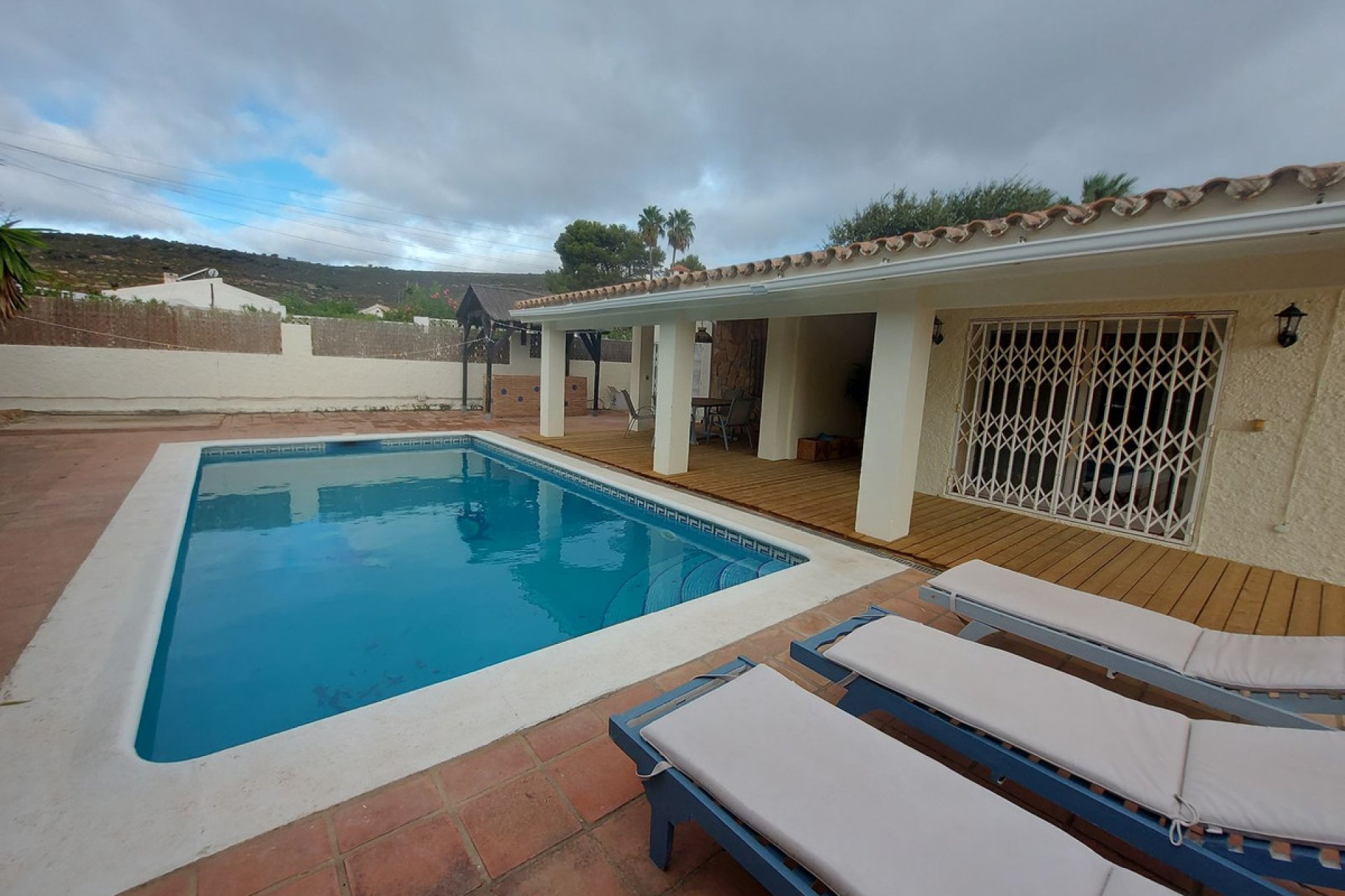 Resale - House - Detached Villa - Manilva - Manilva Centro