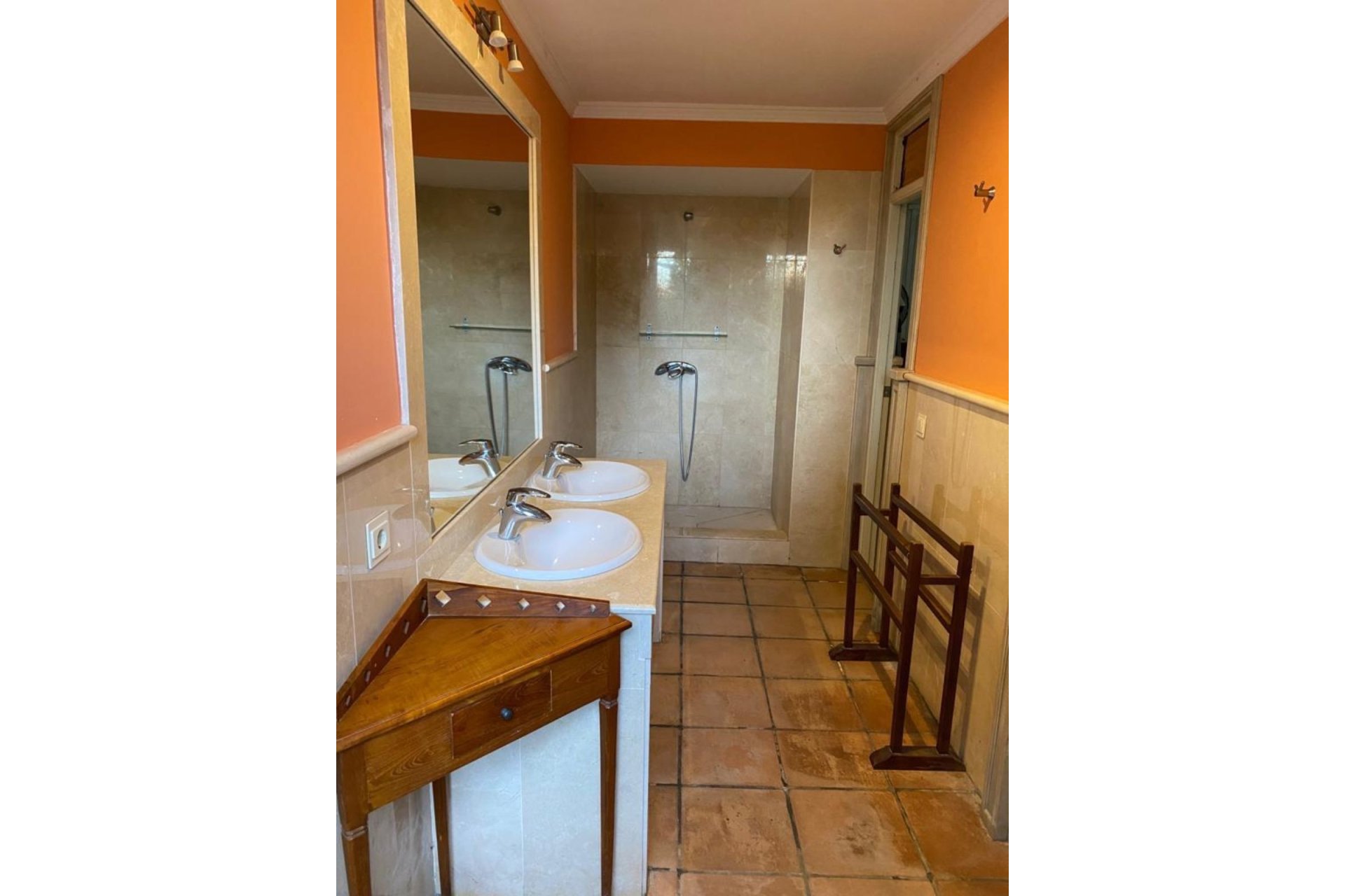 Resale - House - Detached Villa - Manilva - Manilva Centro