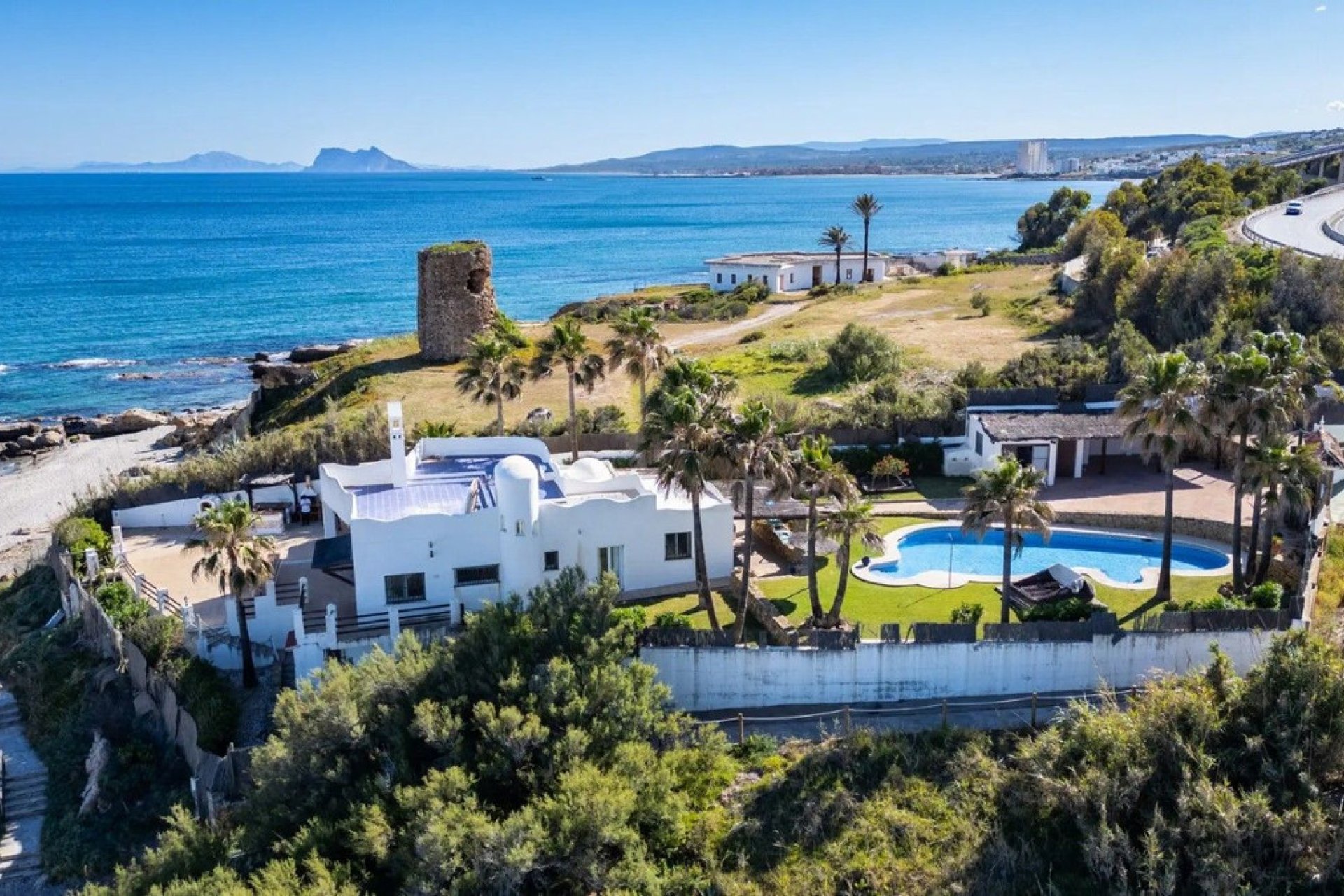 Resale - House - Detached Villa - Manilva - Punta Chullera