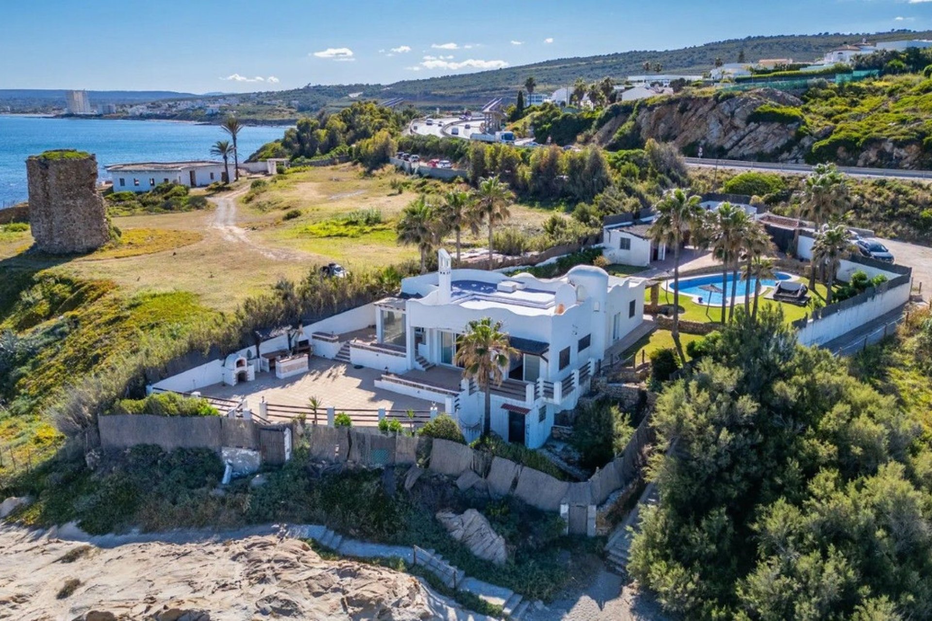 Resale - House - Detached Villa - Manilva - Punta Chullera