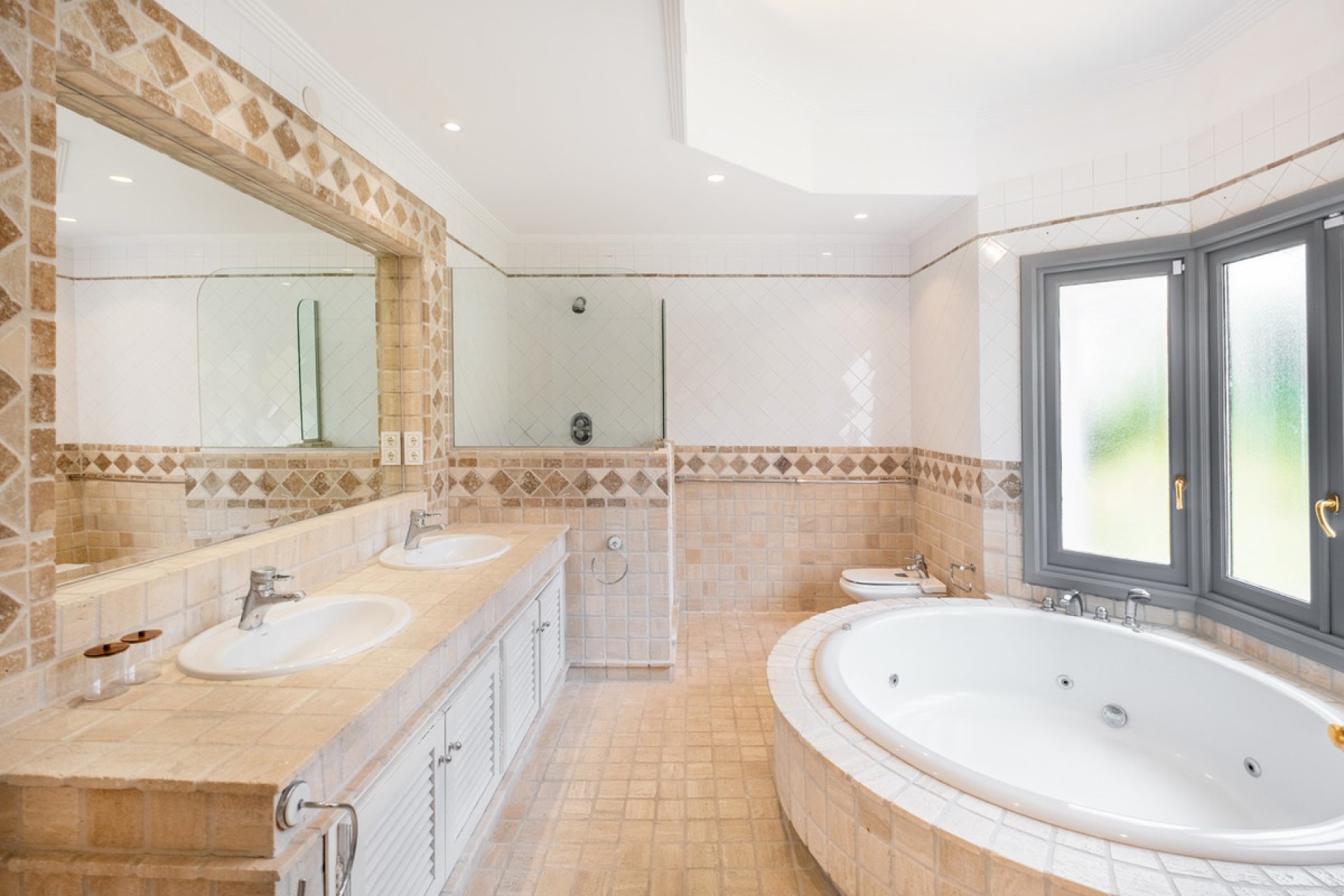 Resale - House - Detached Villa - Marbella - Aloha