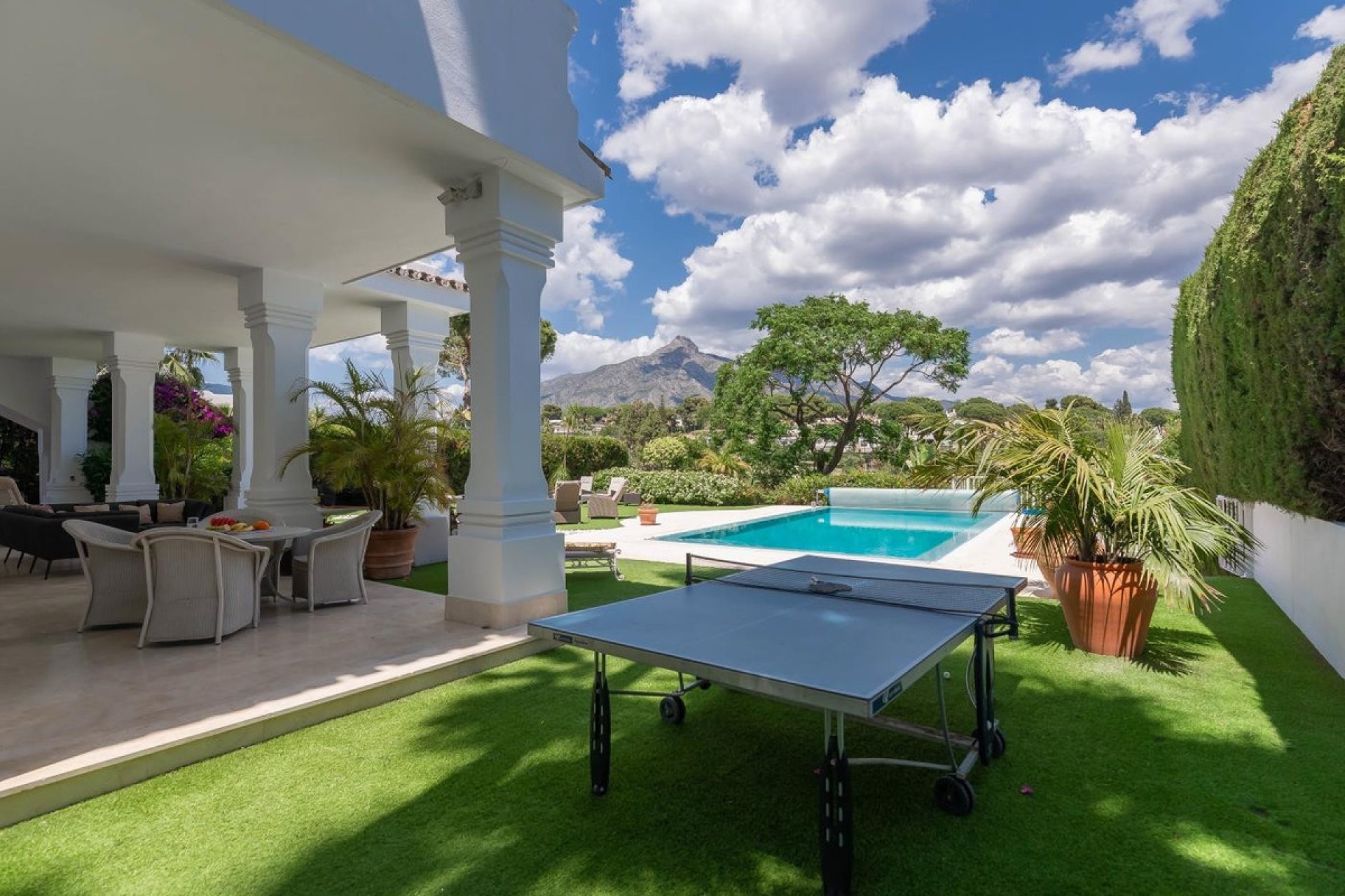 Resale - House - Detached Villa - Marbella - Aloha