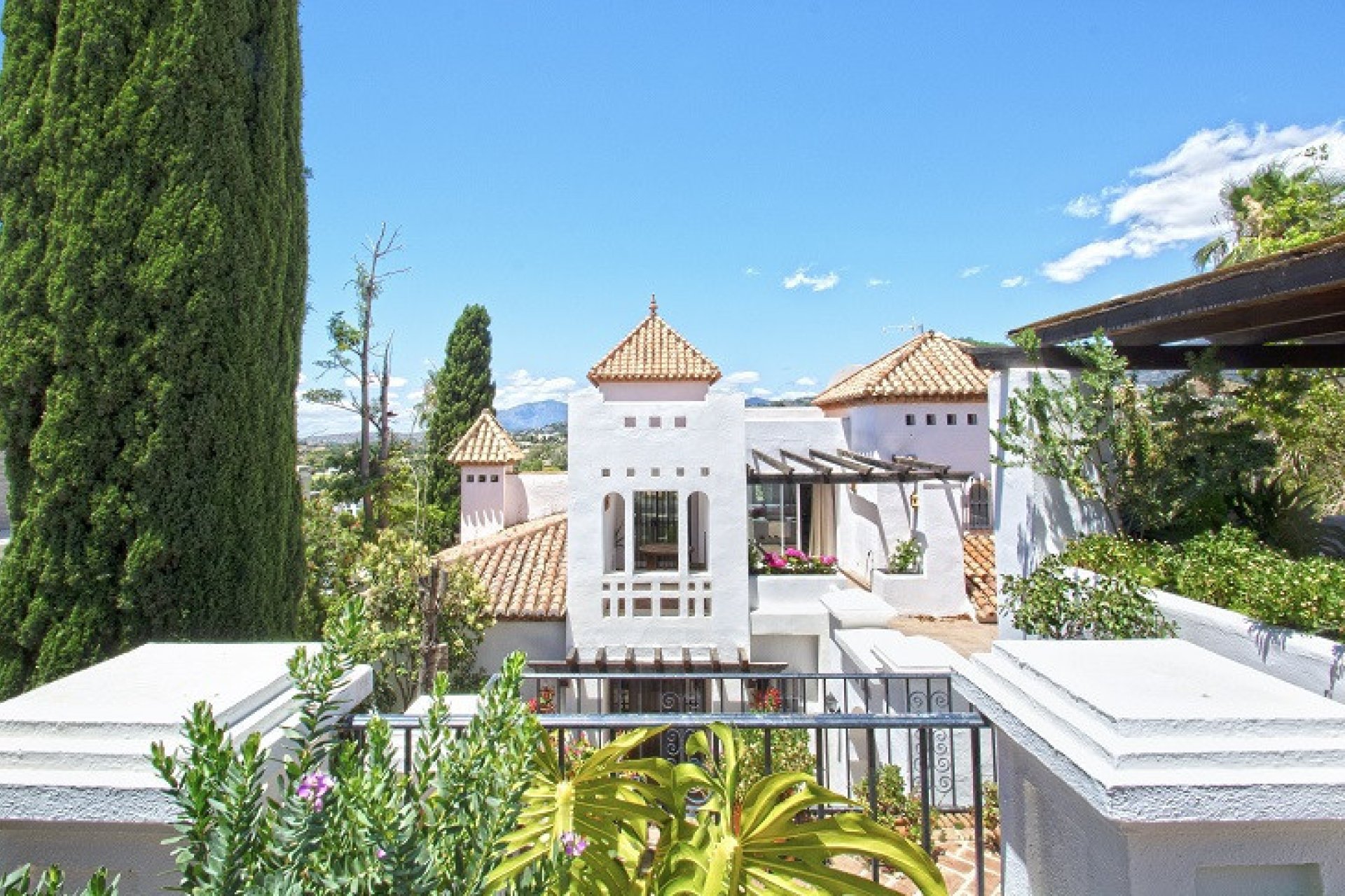 Resale - House - Detached Villa - Marbella - Aloha