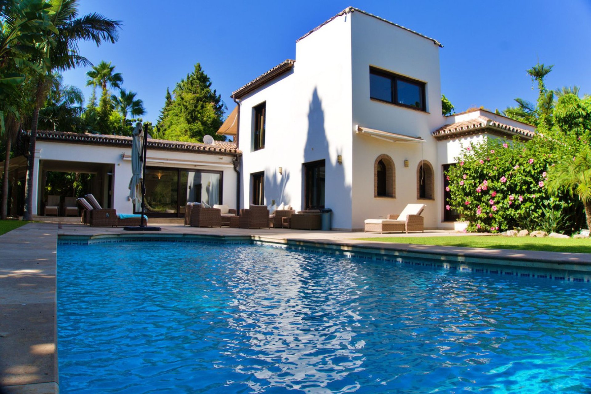 Resale - House - Detached Villa - Marbella - Aloha