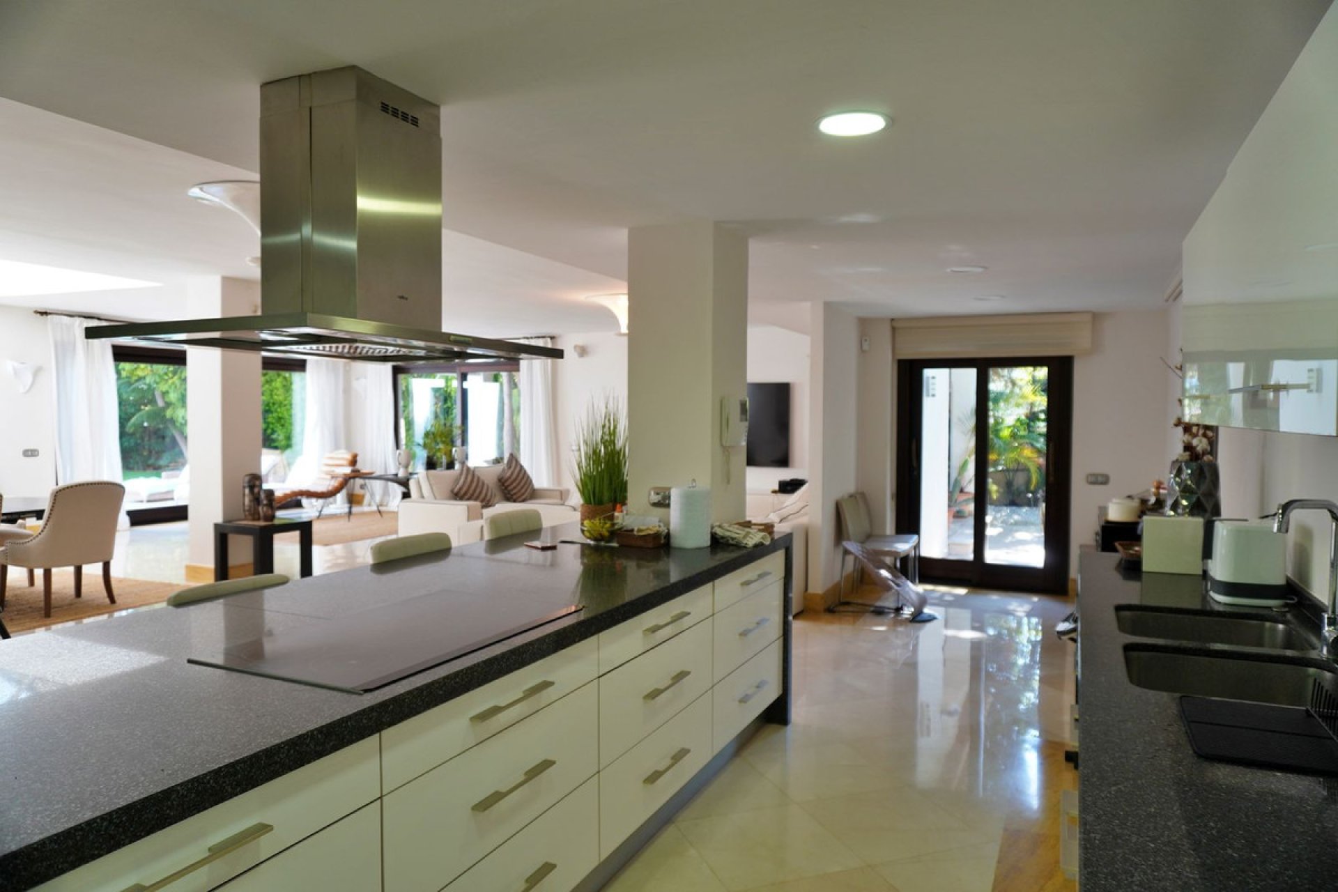 Resale - House - Detached Villa - Marbella - Aloha