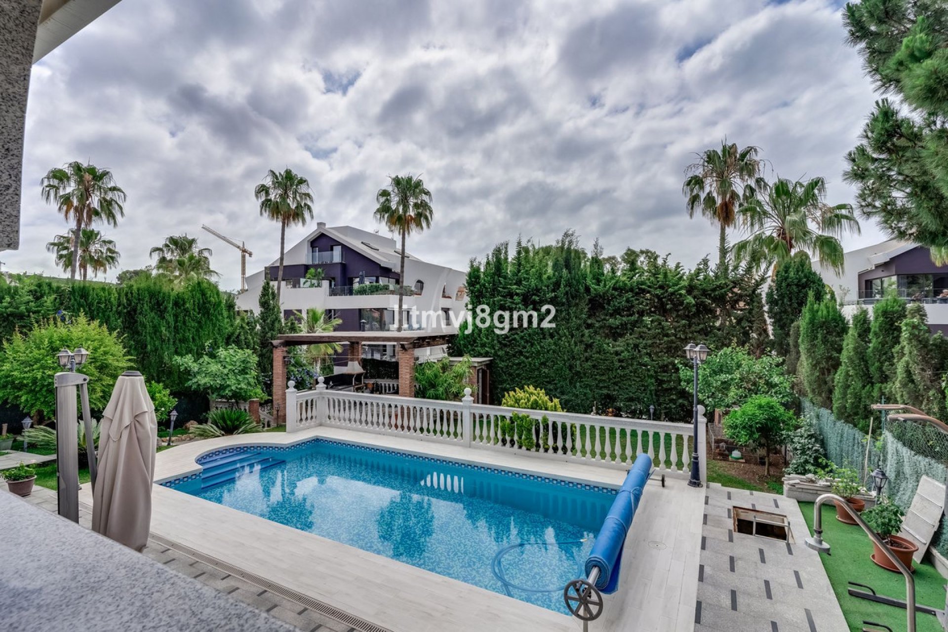 Resale - House - Detached Villa - Marbella - Artola