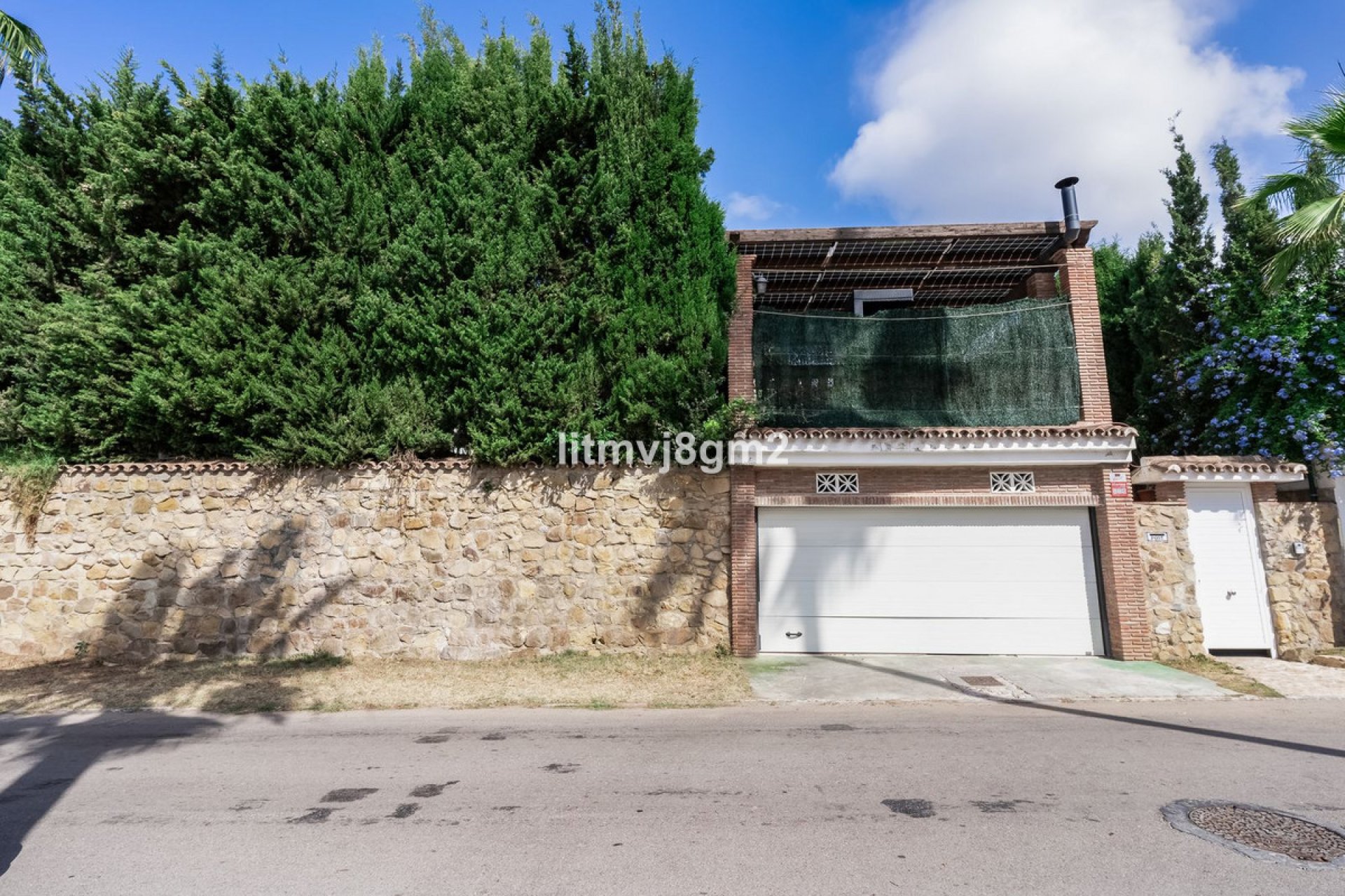 Resale - House - Detached Villa - Marbella - Artola