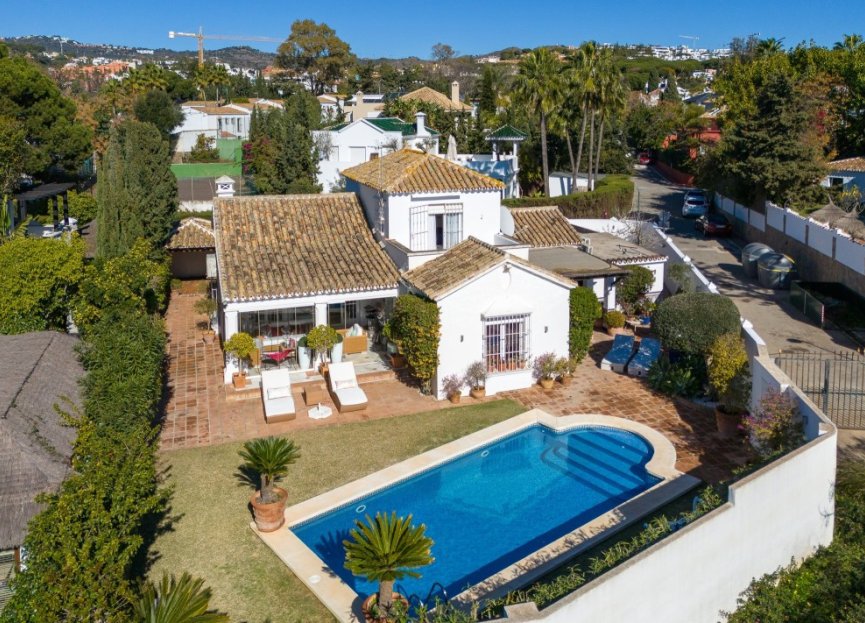 Resale - House - Detached Villa - Marbella - Artola