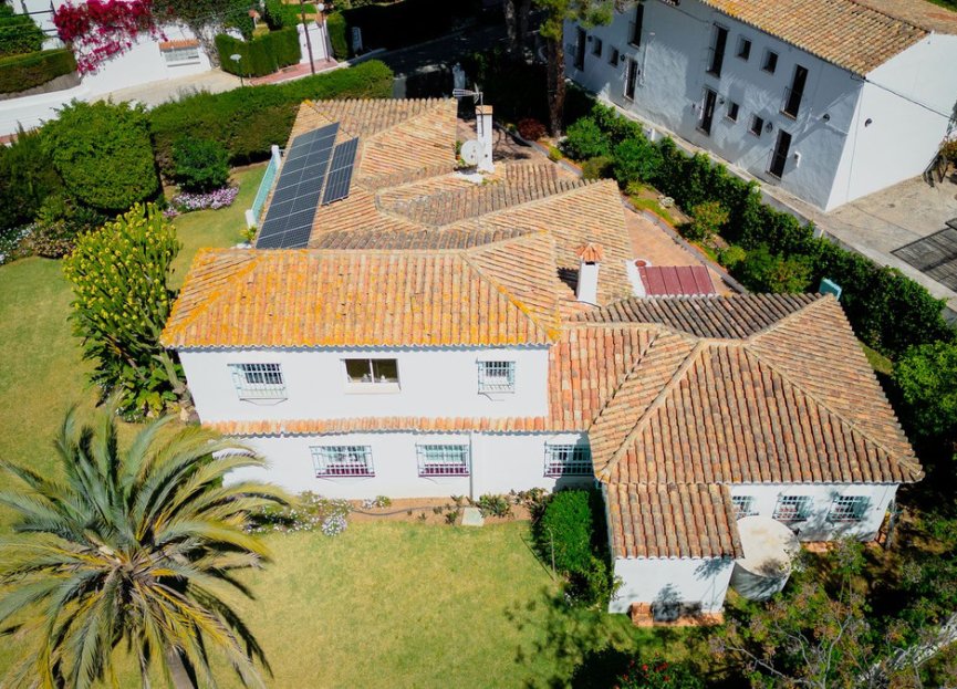 Resale - House - Detached Villa - Marbella - Artola