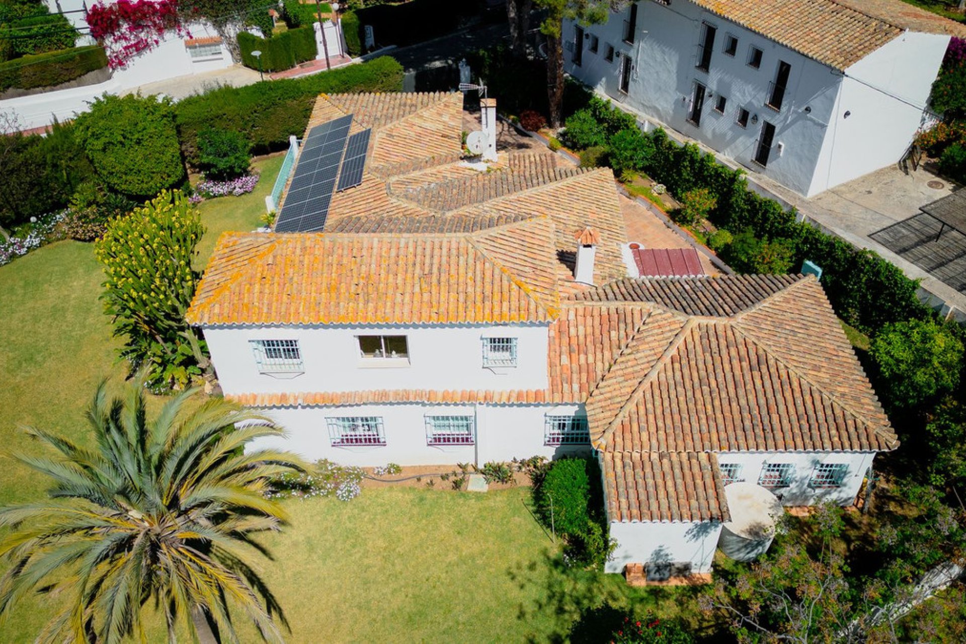 Resale - House - Detached Villa - Marbella - Artola