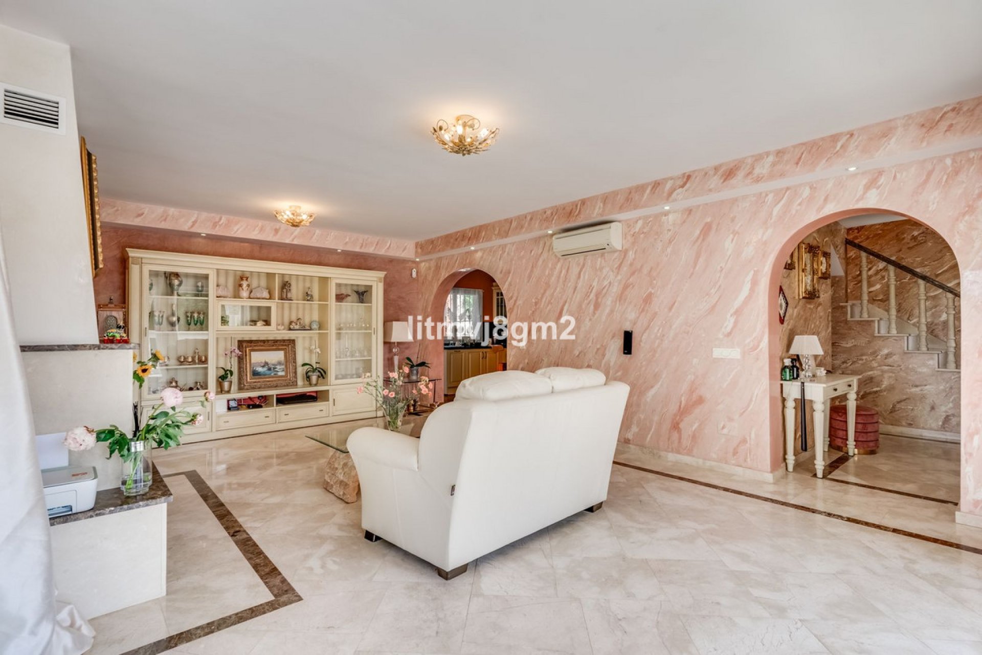 Resale - House - Detached Villa - Marbella - Artola