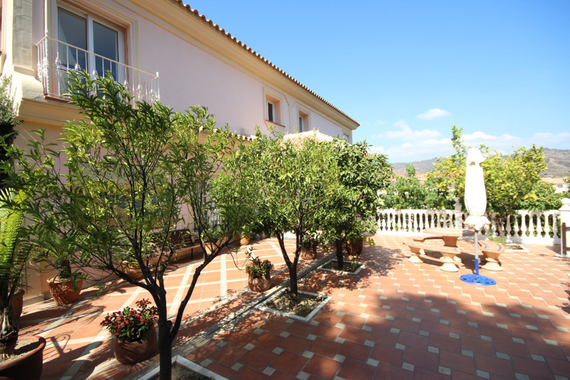 Resale - House - Detached Villa - Marbella - Artola