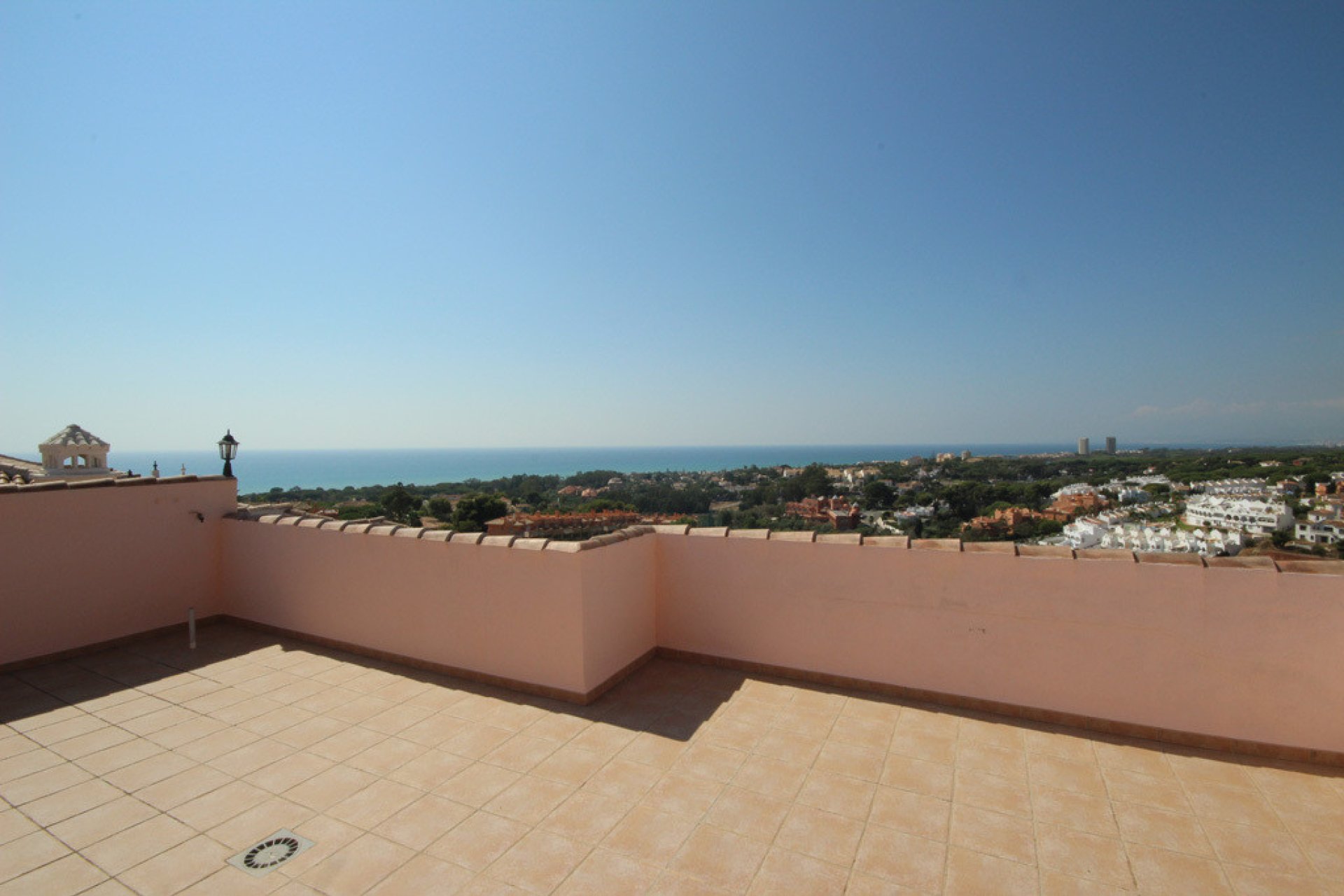 Resale - House - Detached Villa - Marbella - Artola