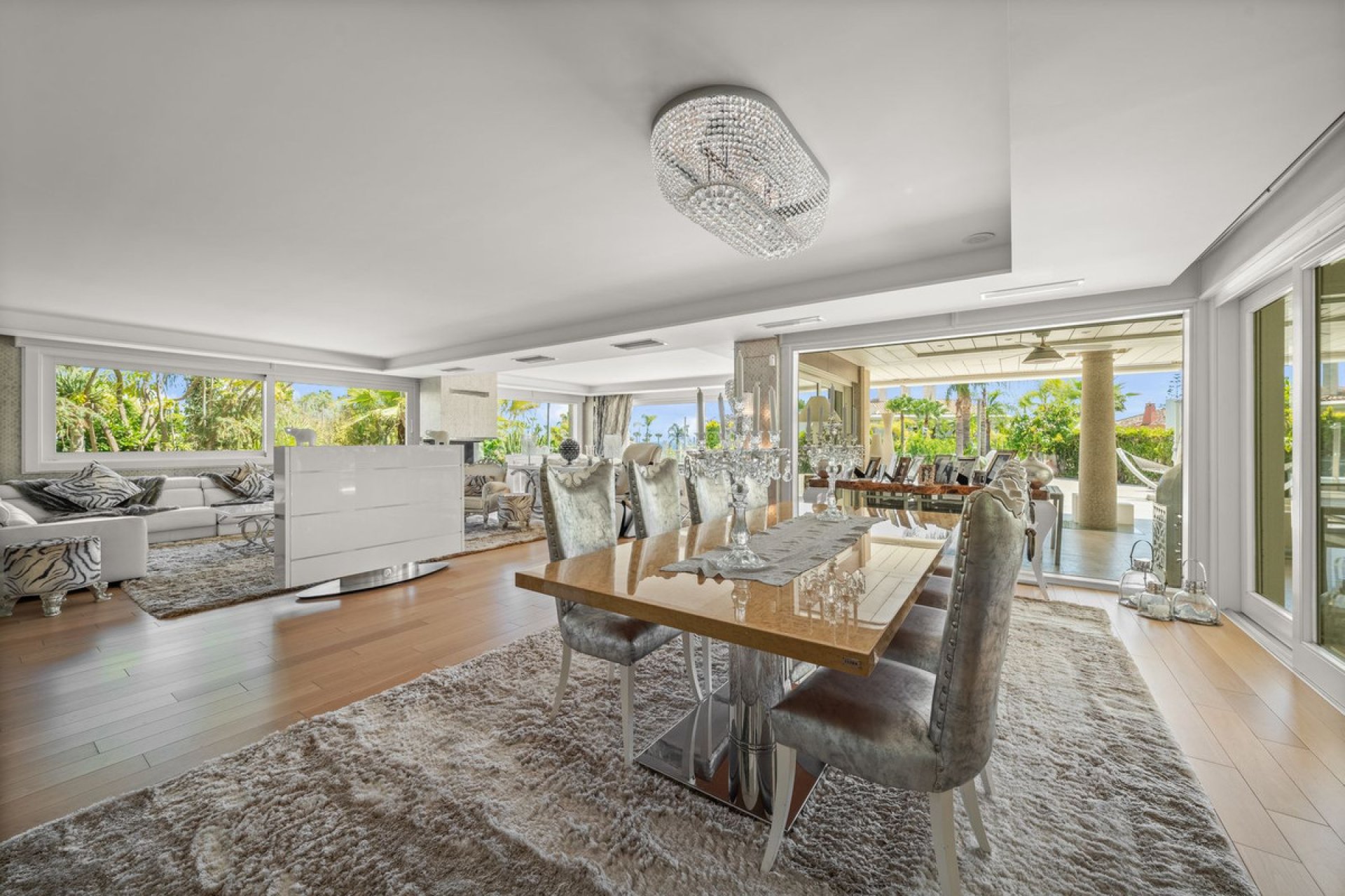 Resale - House - Detached Villa - Marbella - Bahía de Marbella