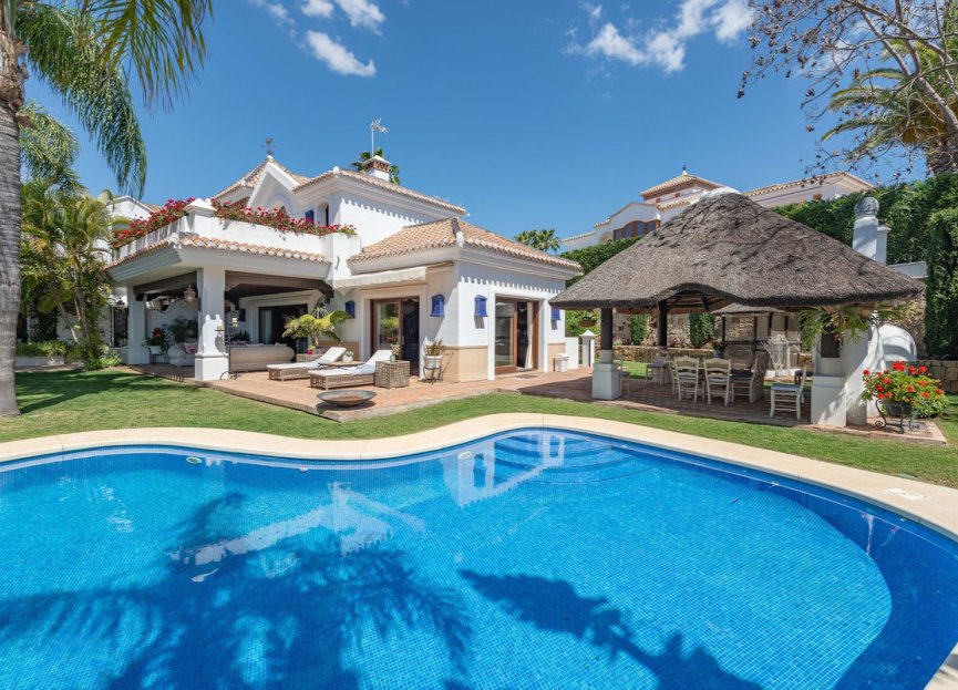 Resale - House - Detached Villa - Marbella - Bahía de Marbella