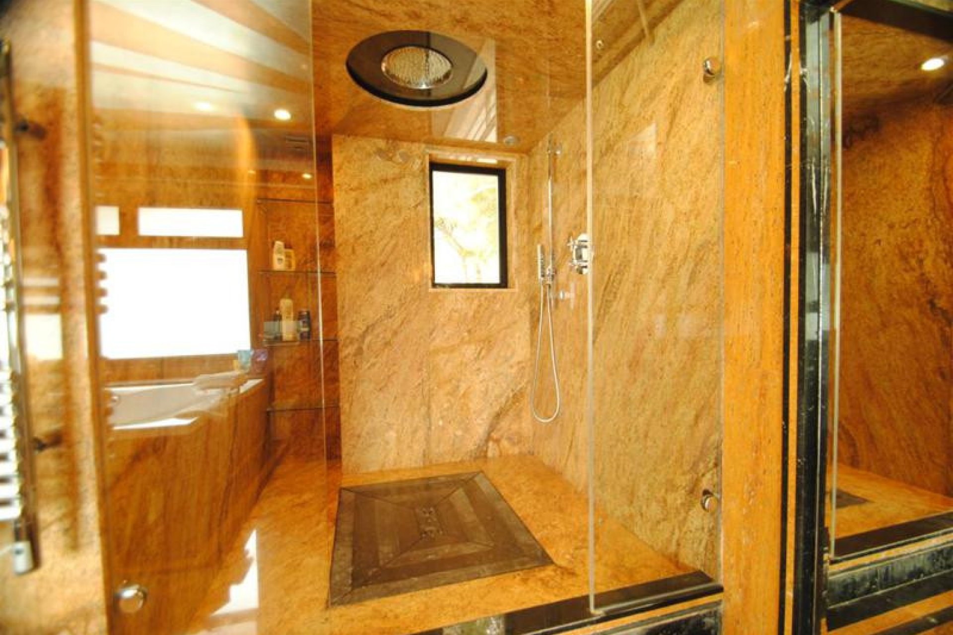 Resale - House - Detached Villa - Marbella - Cabopino