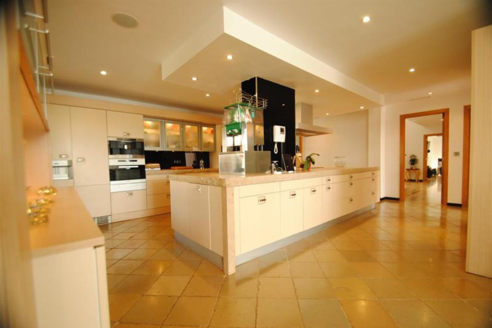 Resale - House - Detached Villa - Marbella - Cabopino