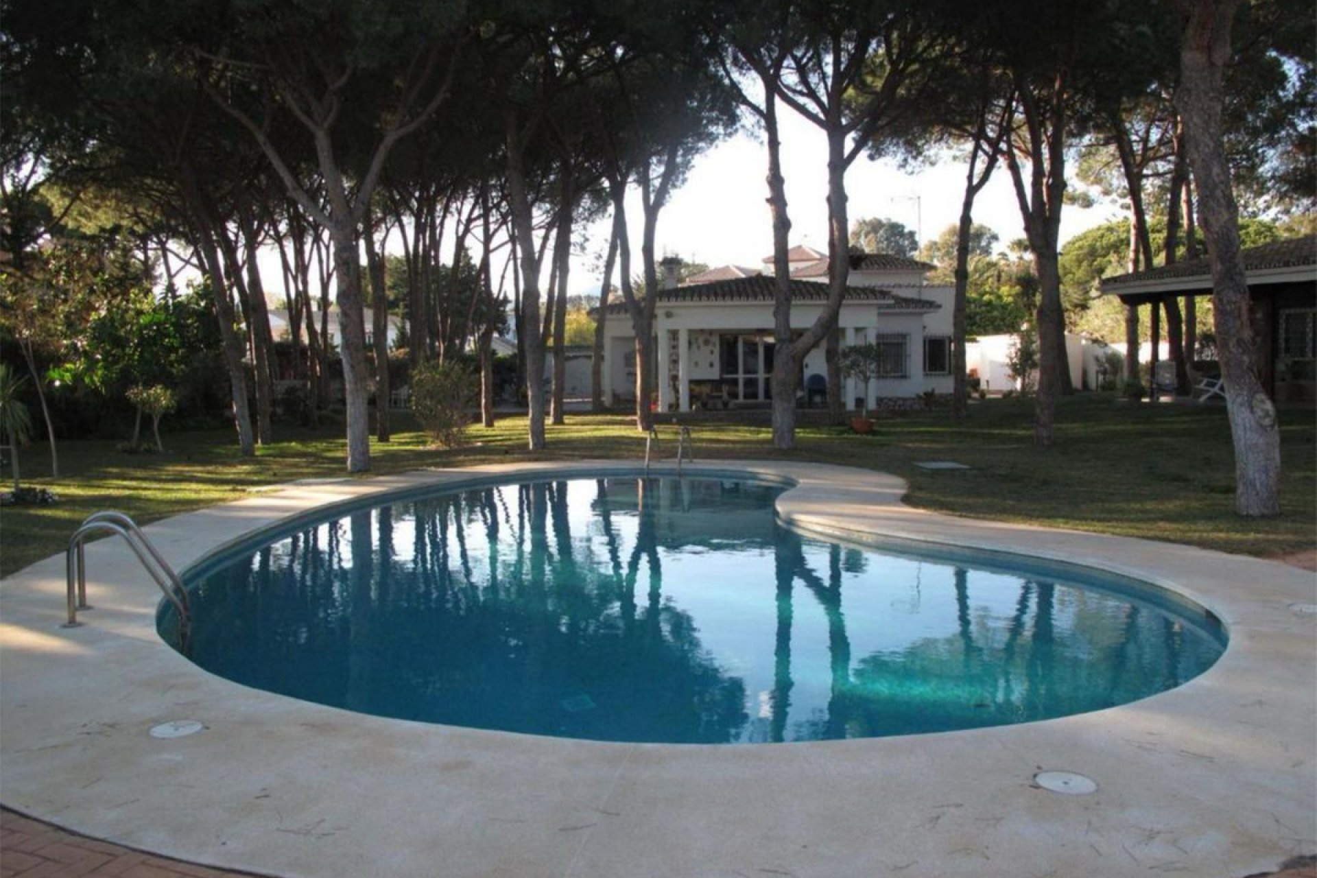 Resale - House - Detached Villa - Marbella - Cabopino