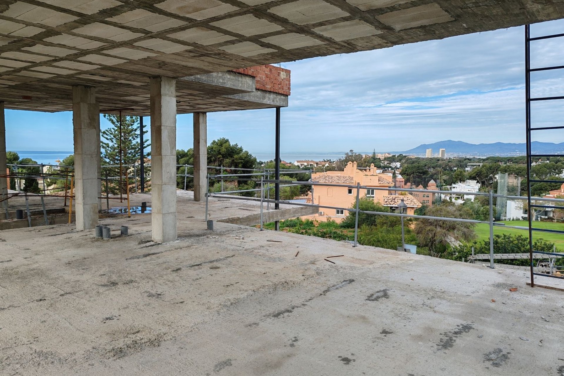 Resale - House - Detached Villa - Marbella - Cabopino