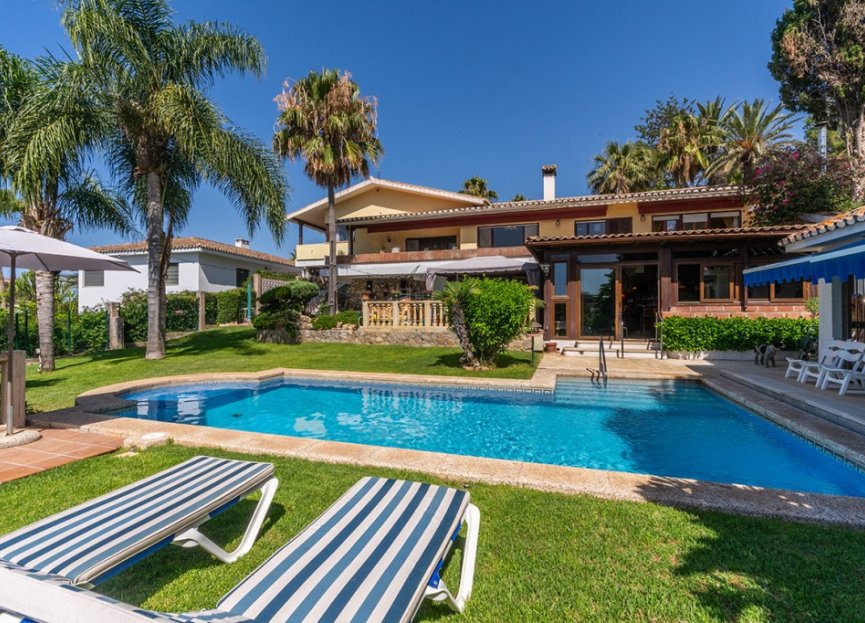 Resale - House - Detached Villa - Marbella - Carib Playa