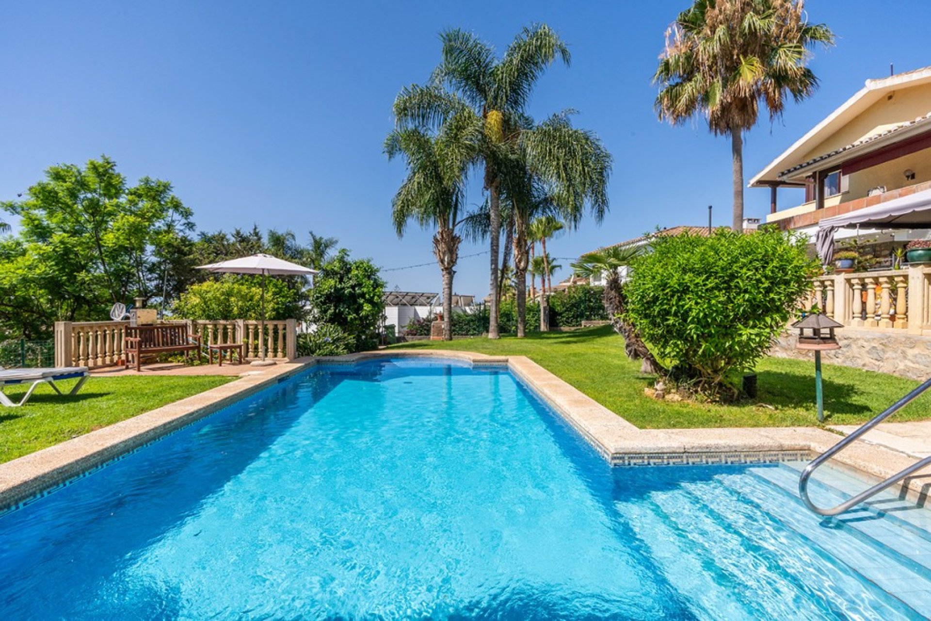 Resale - House - Detached Villa - Marbella - Carib Playa