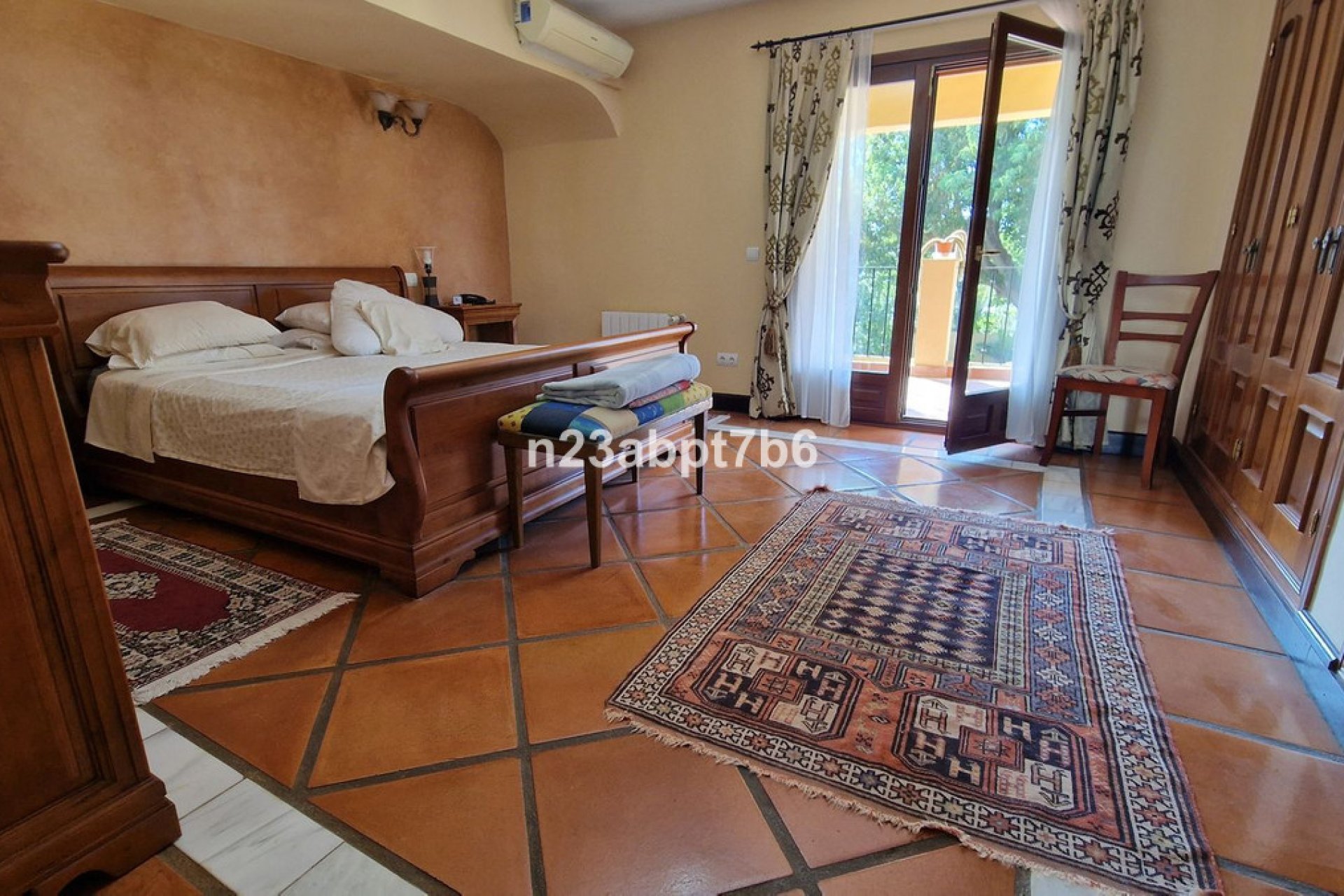 Resale - House - Detached Villa - Marbella - Cortijo Blanco