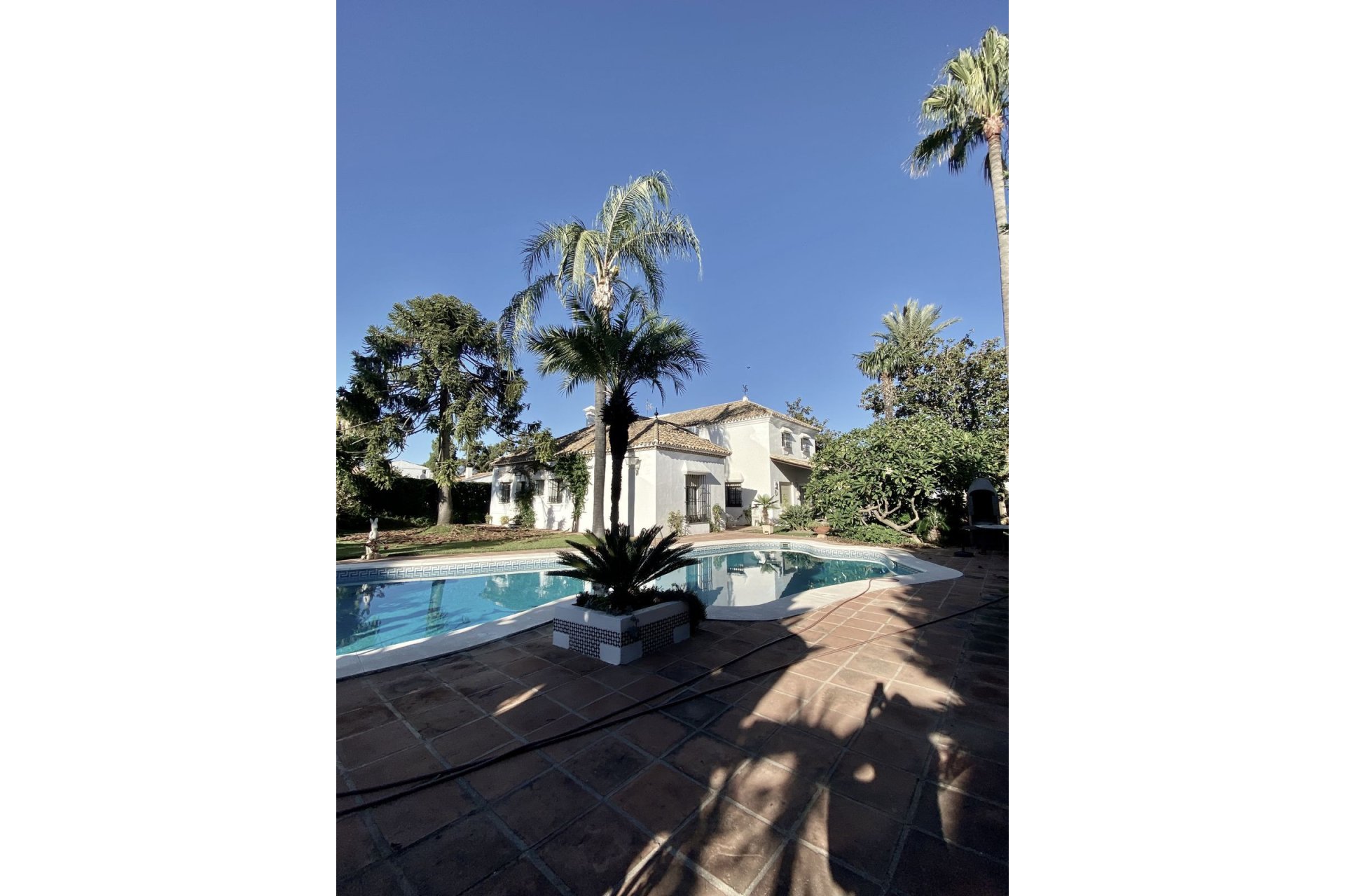 Resale - House - Detached Villa - Marbella - Cortijo Blanco