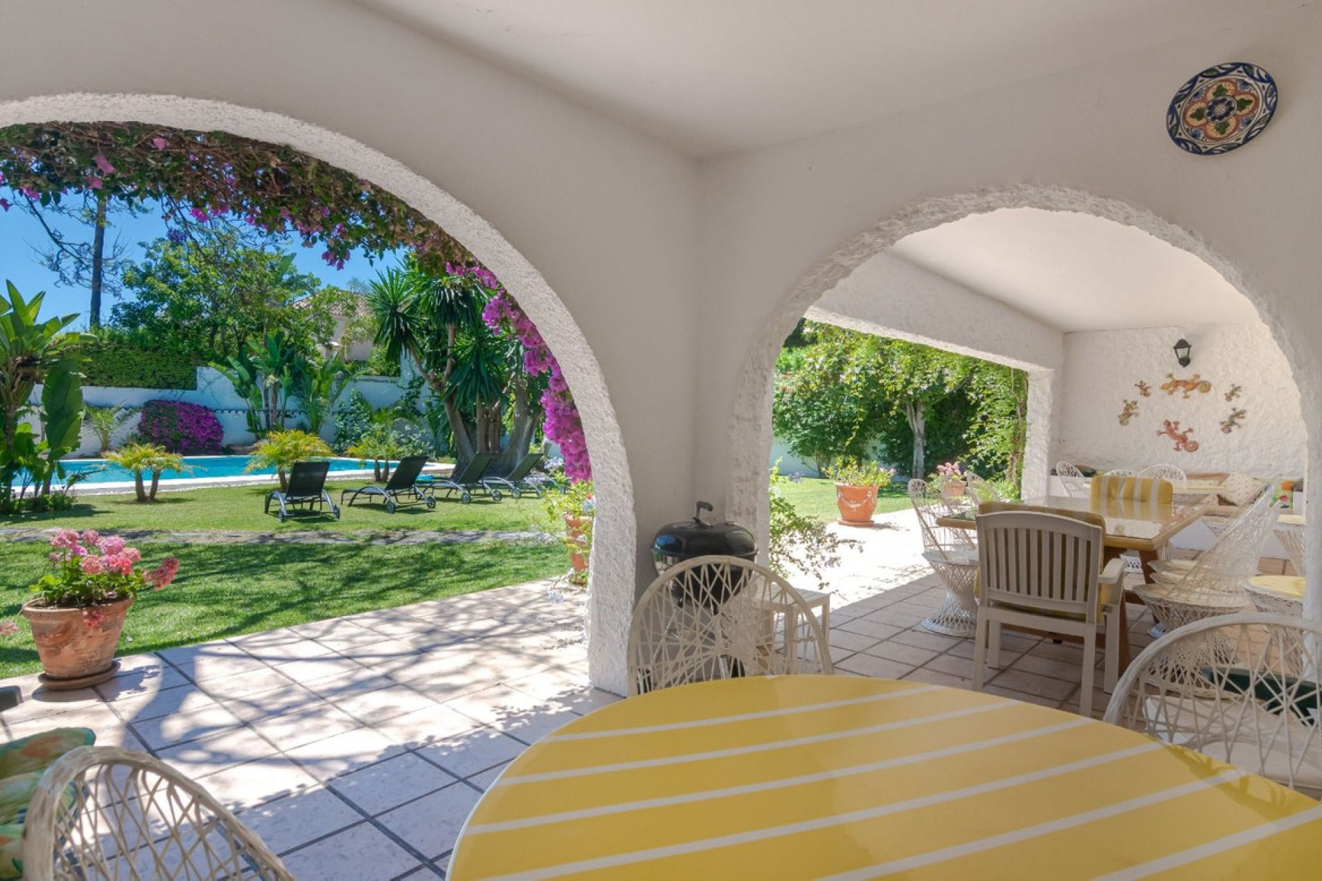 Resale - House - Detached Villa - Marbella - Cortijo Blanco