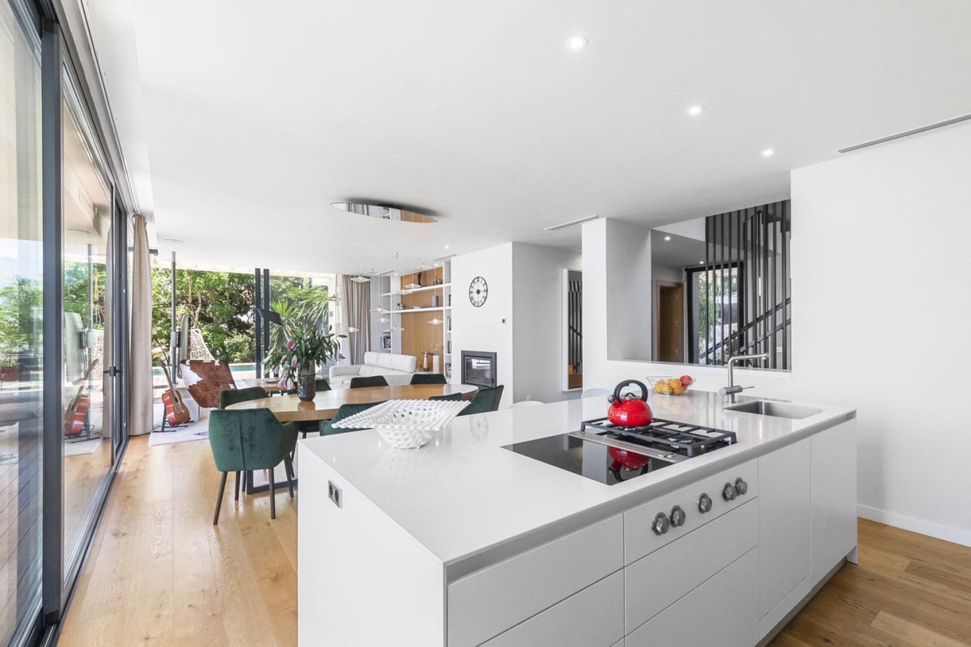 Resale - House - Detached Villa - Marbella - Costabella