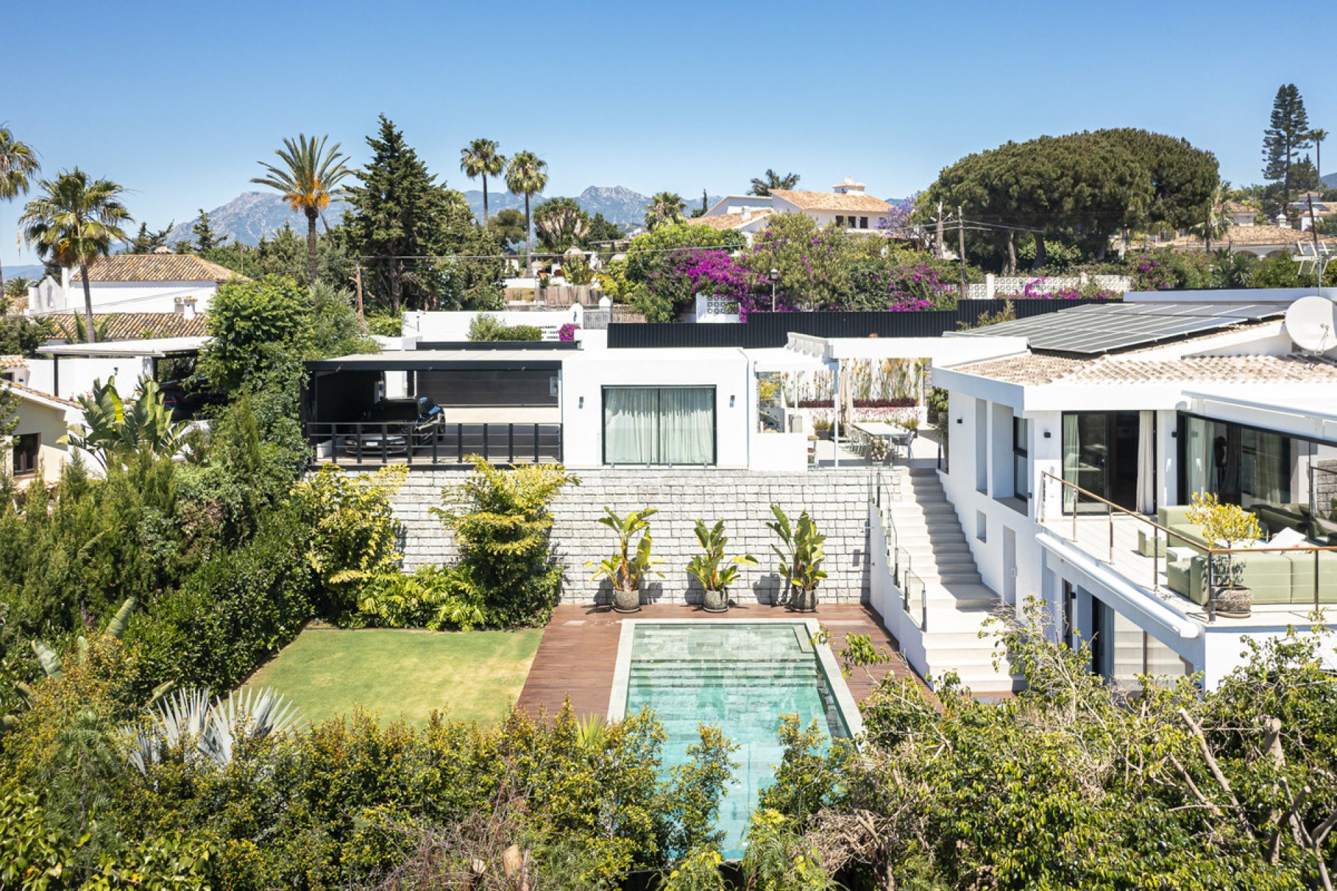 Resale - House - Detached Villa - Marbella - El Rosario