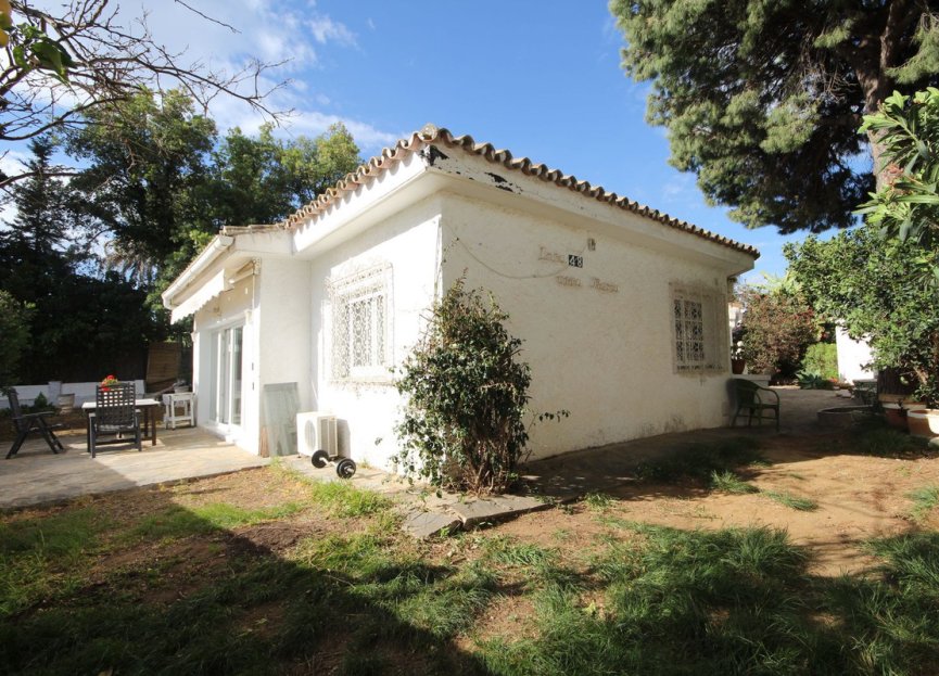 Resale - House - Detached Villa - Marbella - El Rosario